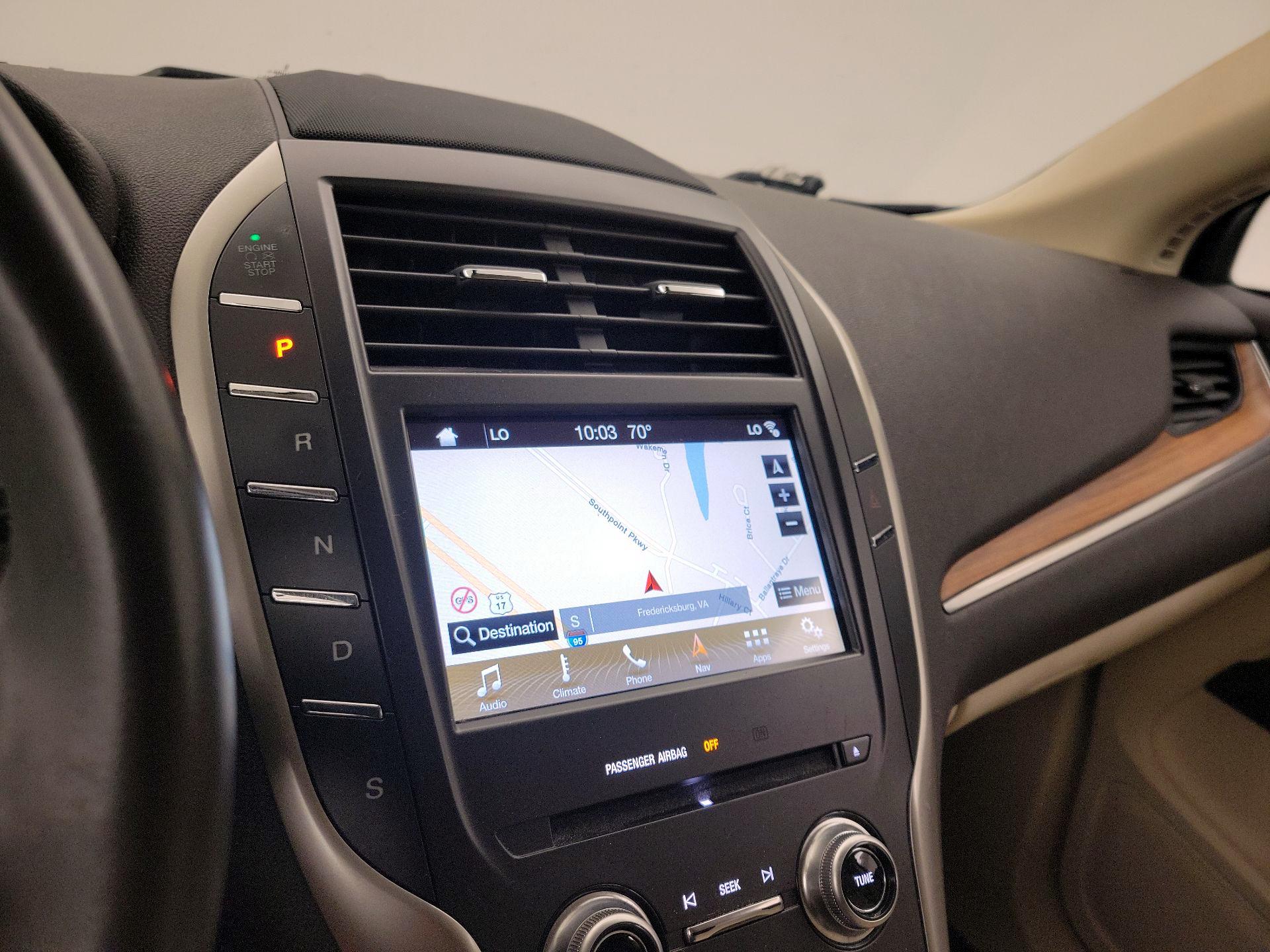 Thumbnail: 2016 Lincoln MKC - 14