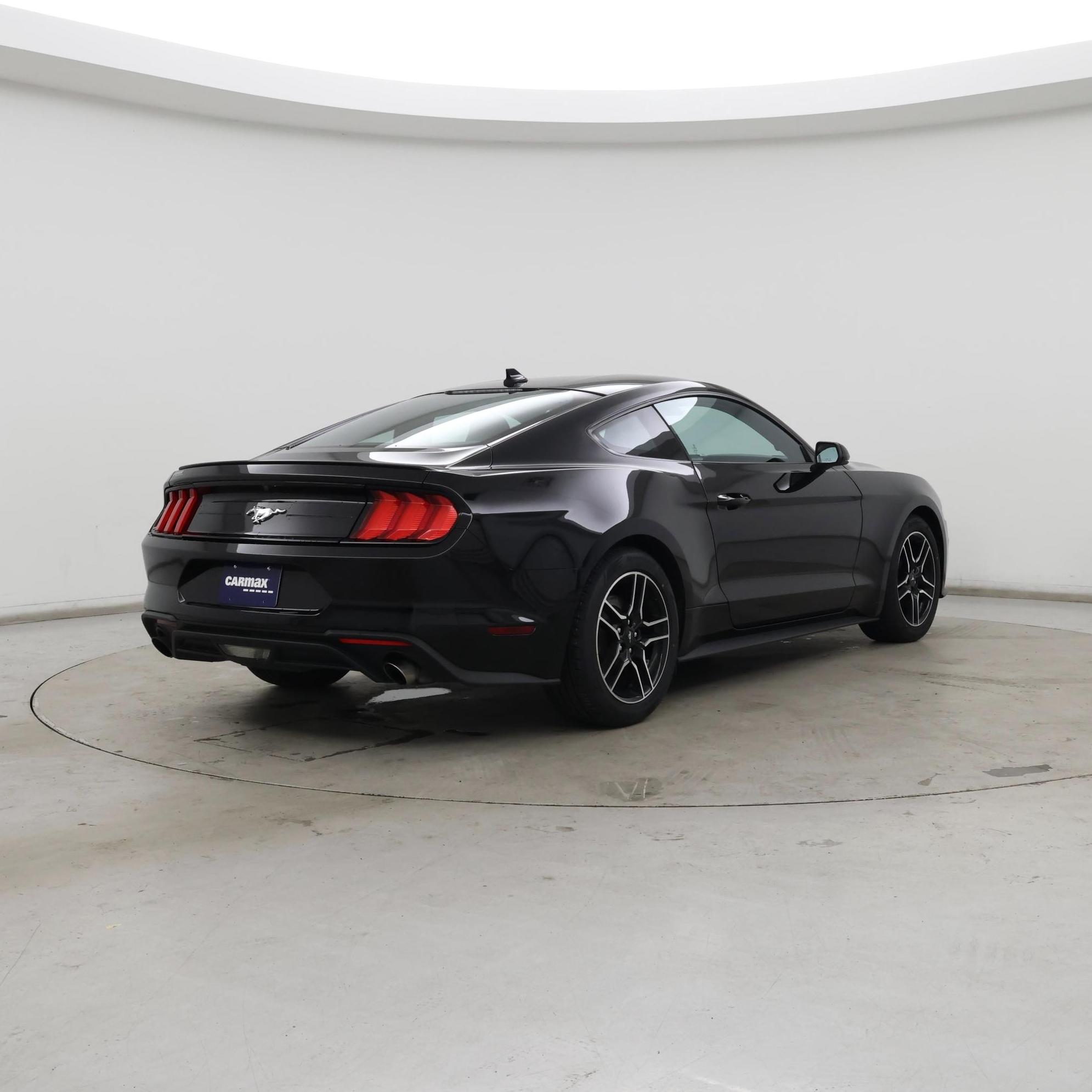 Thumbnail: 2022 Ford Mustang - 8