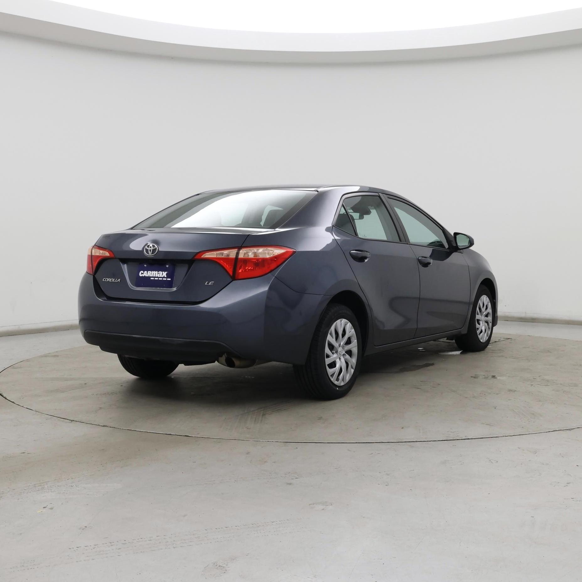Thumbnail: 2018 Toyota Corolla - 8