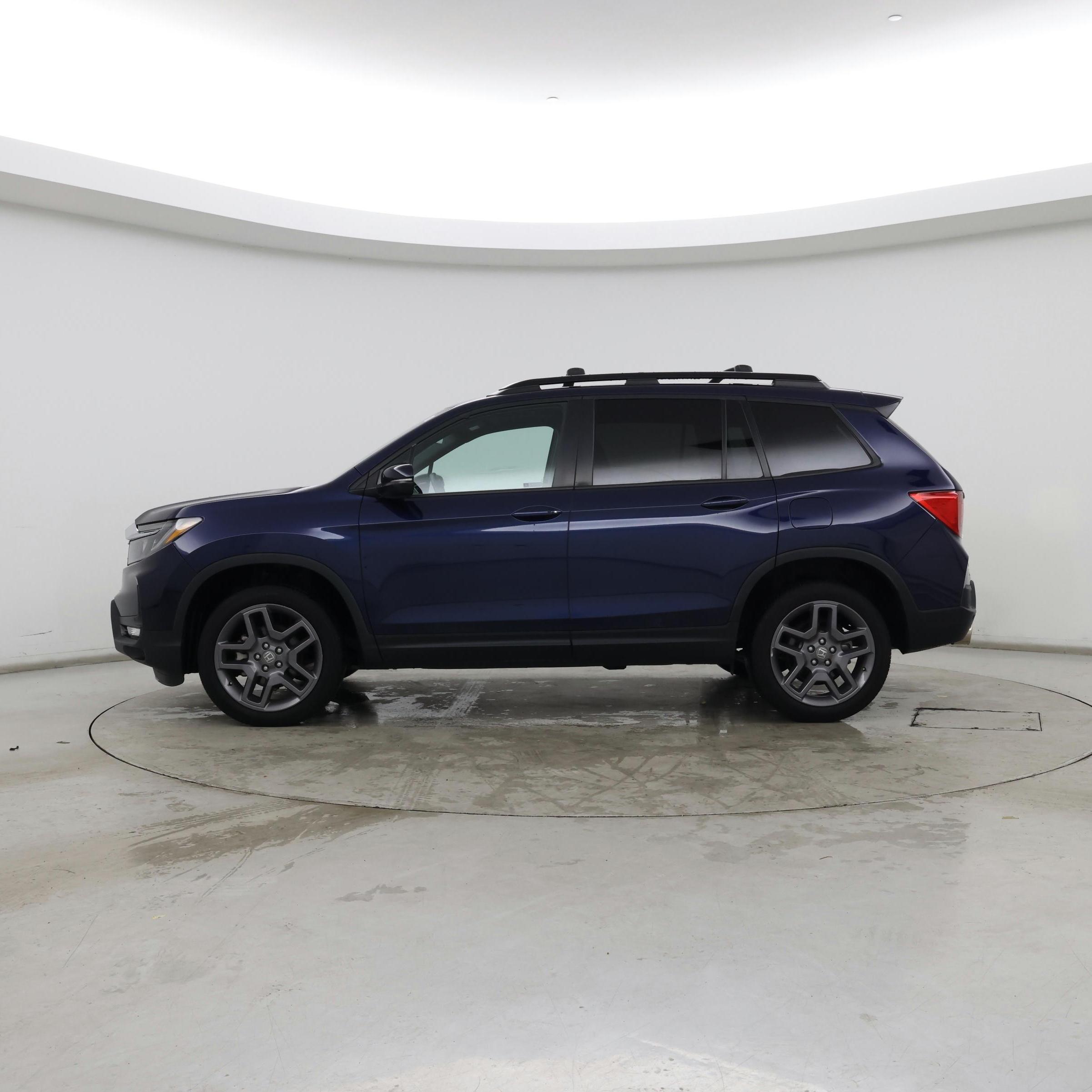 Thumbnail: 2023 Honda Passport - 3