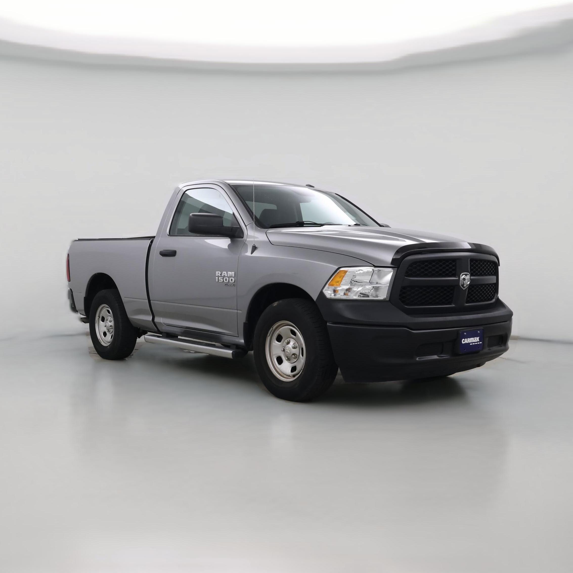 Thumbnail: 2020 RAM 1500 Classic - 1