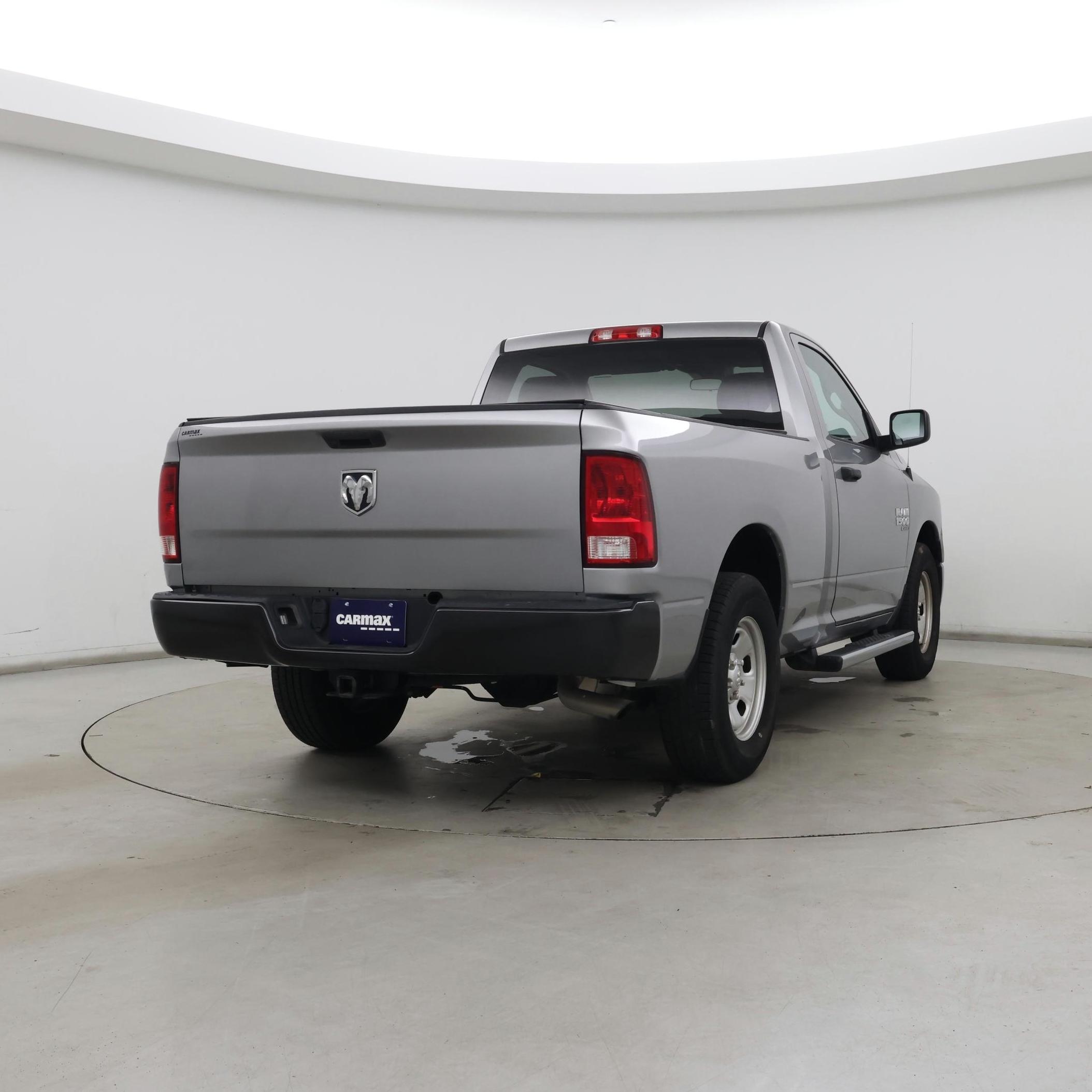 Thumbnail: 2020 RAM 1500 Classic - 8