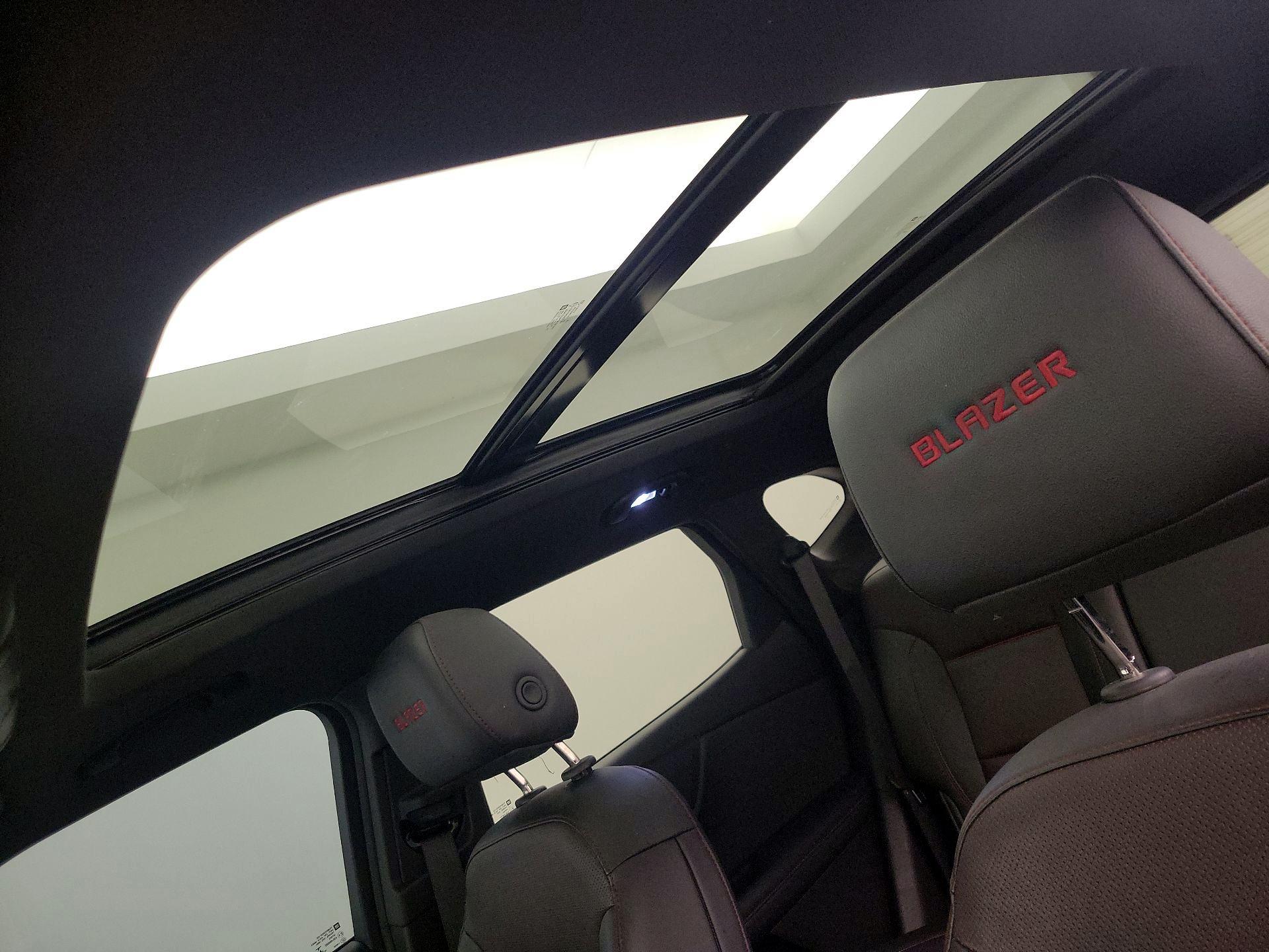 Thumbnail: 2020 Chevrolet Blazer - 19