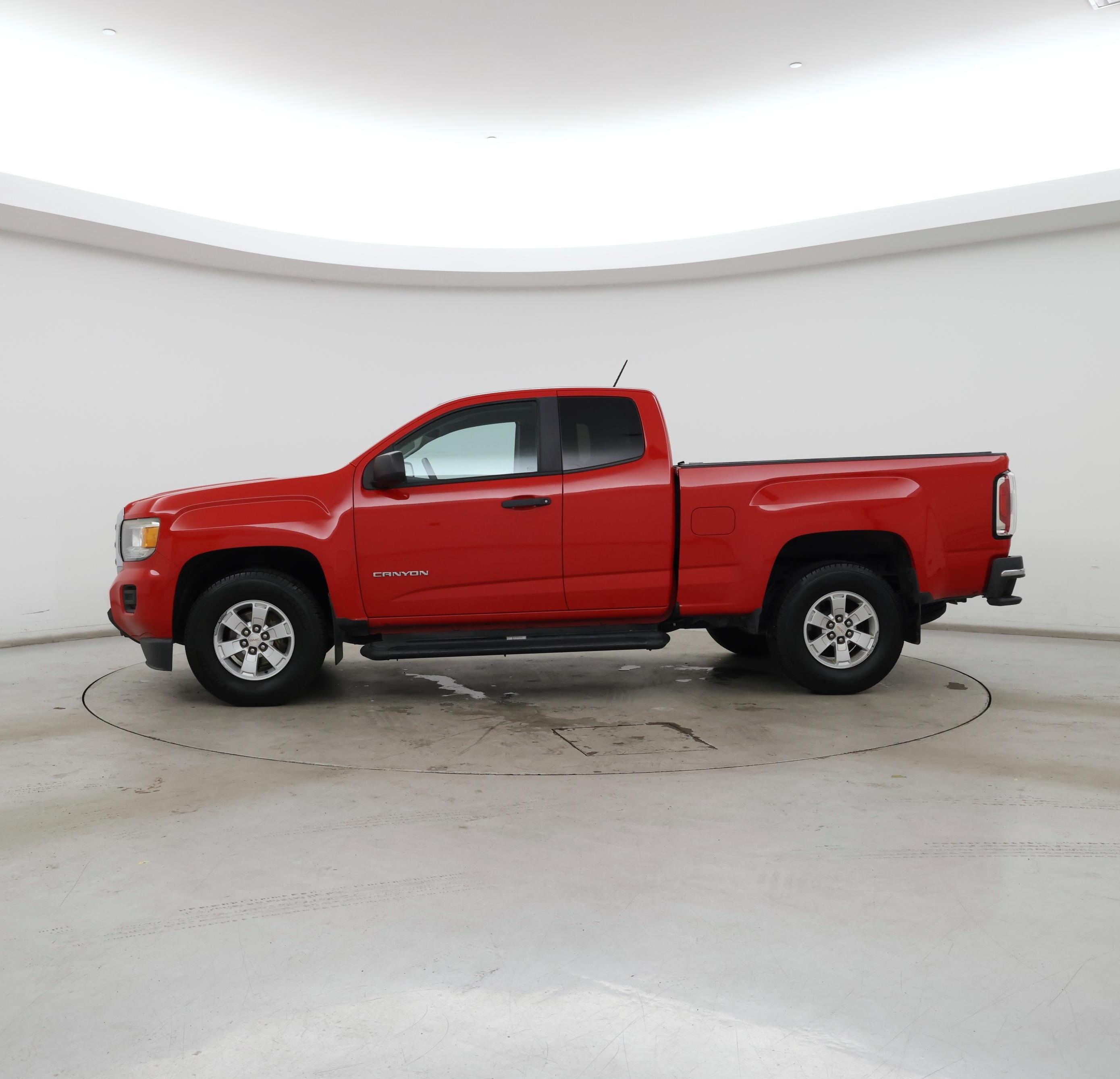 Thumbnail: 2016 GMC Canyon - 3