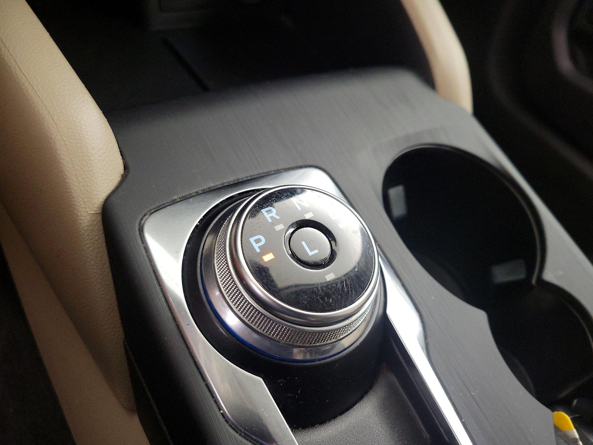 Thumbnail: 2020 Ford Escape - 18