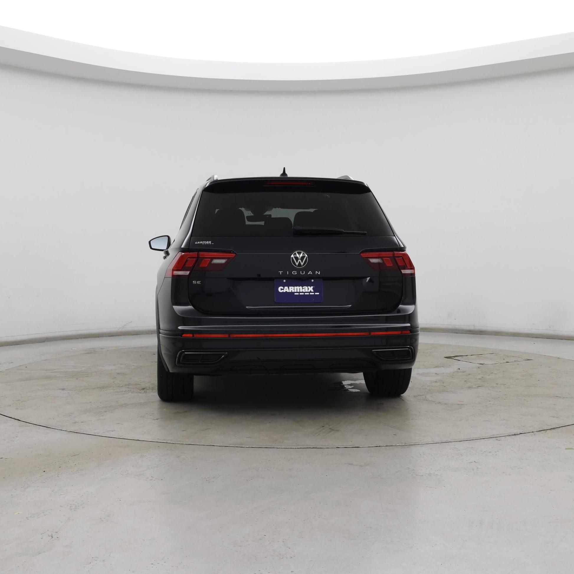 Thumbnail: 2023 Volkswagen Tiguan - 6