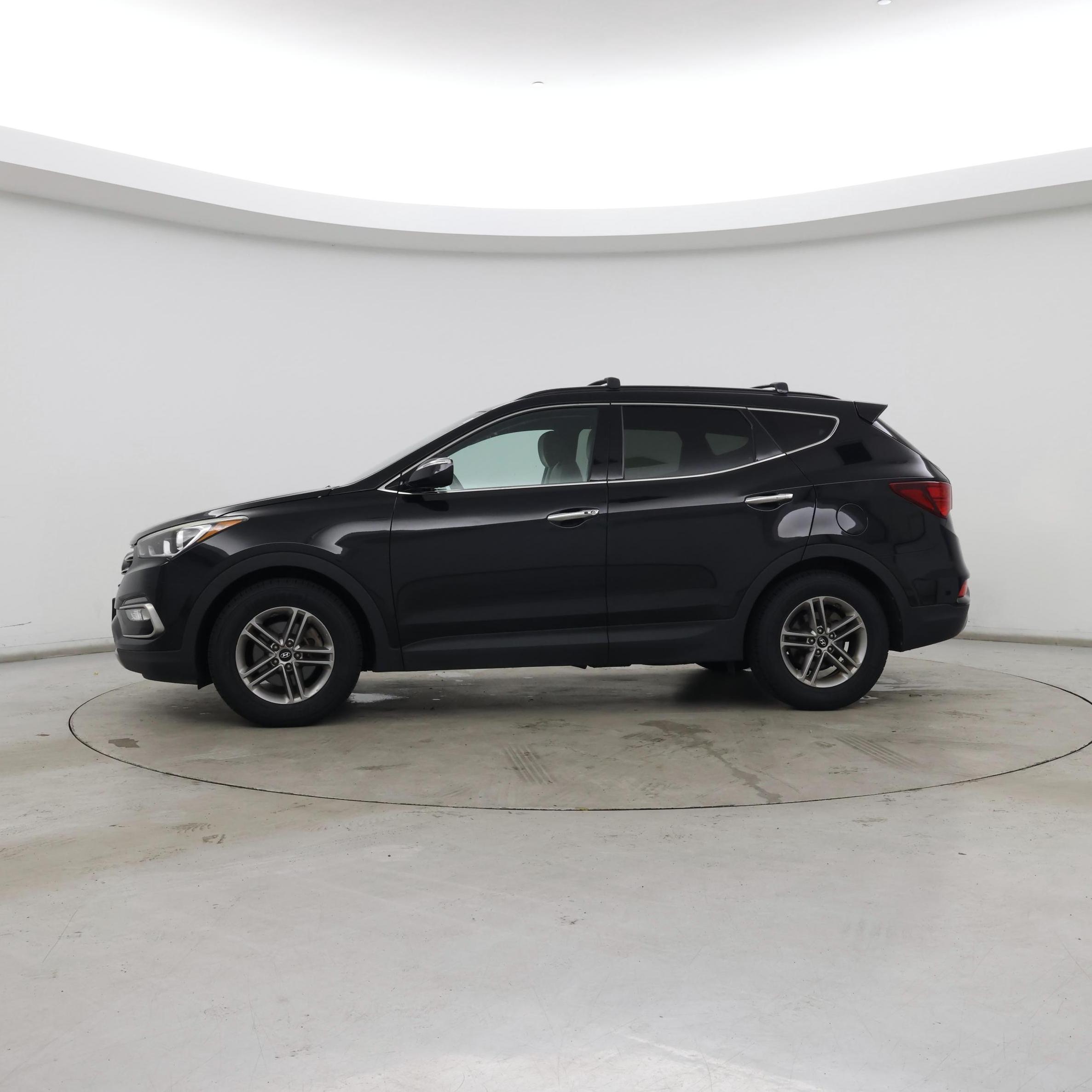 Thumbnail: 2018 Hyundai Santa Fe - 3