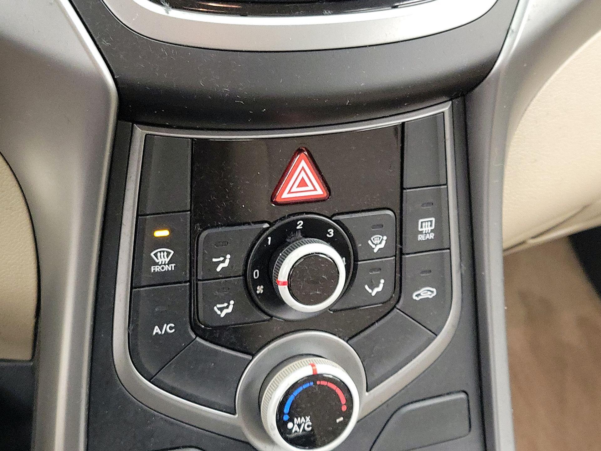 Thumbnail: 2016 Hyundai Elantra - 15