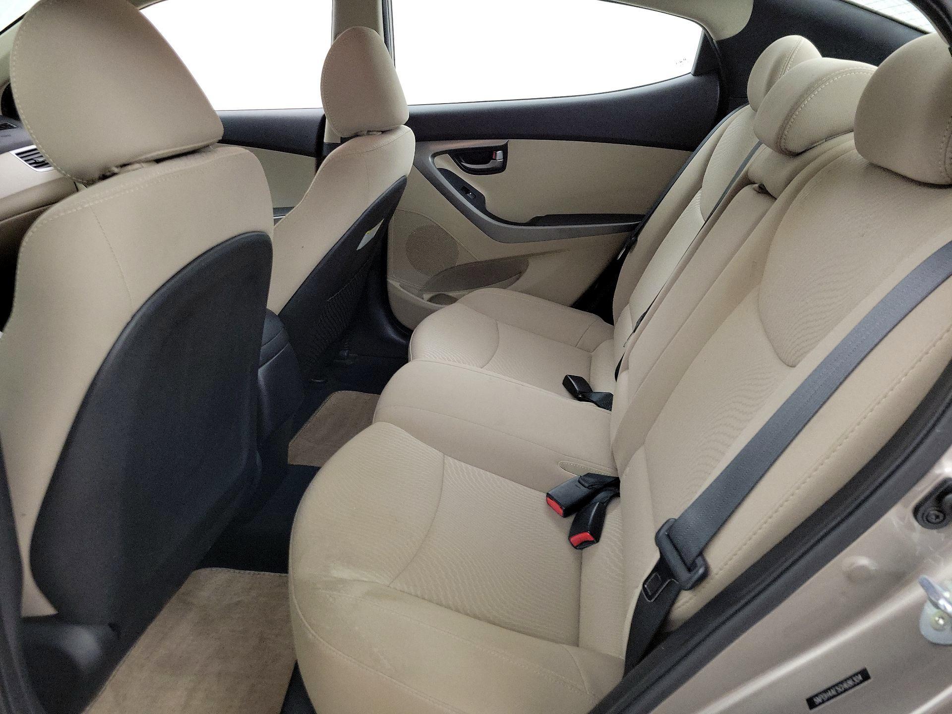 Thumbnail: 2016 Hyundai Elantra - 18