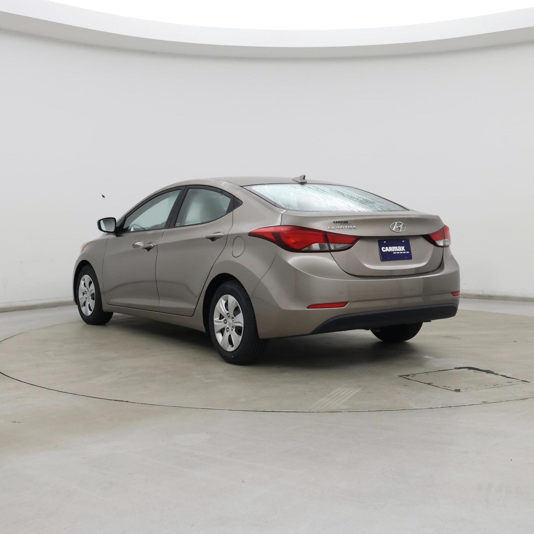 Thumbnail: 2016 Hyundai Elantra - 2