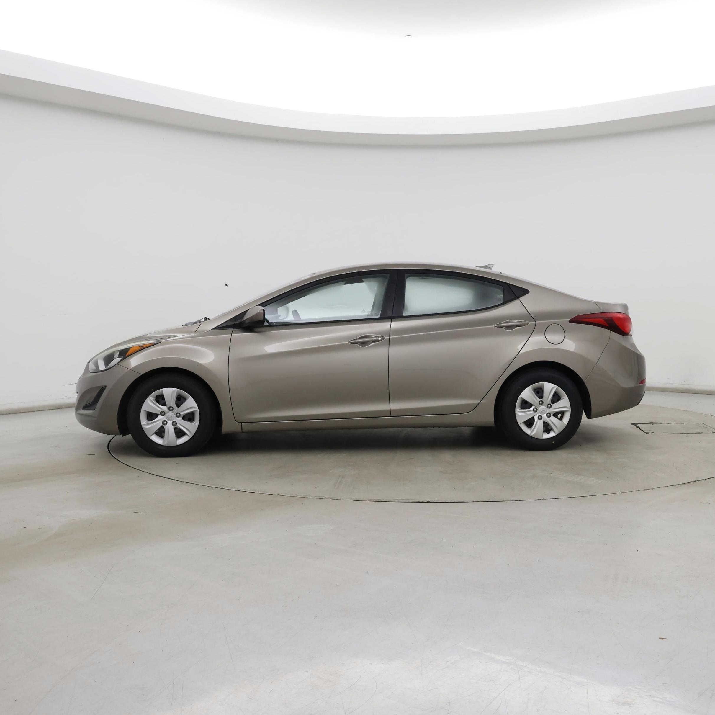 Thumbnail: 2016 Hyundai Elantra - 3