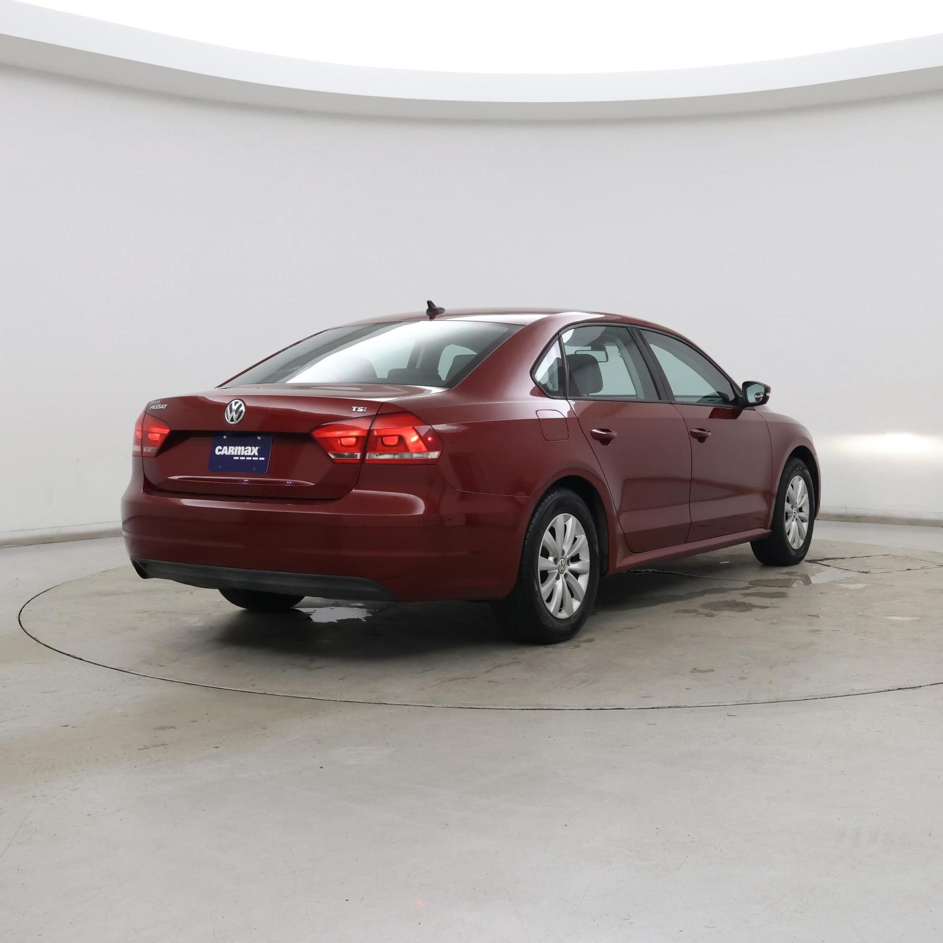 Thumbnail: 2015 Volkswagen Passat - 8