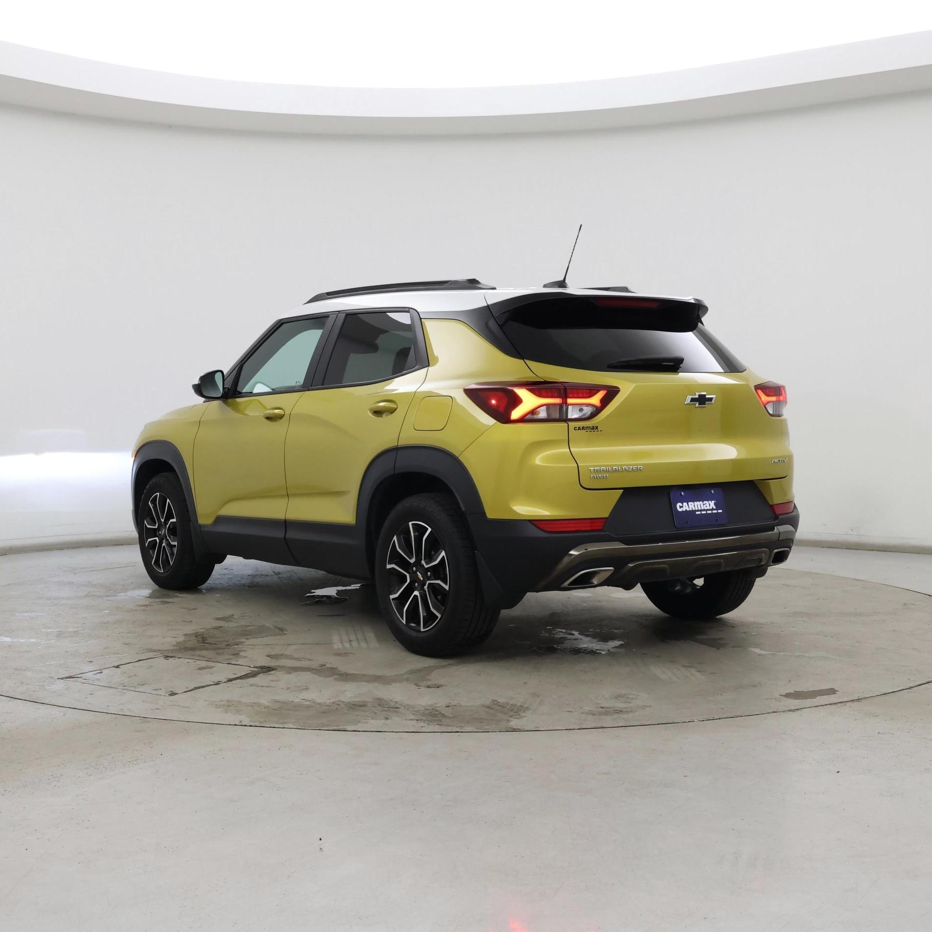 Thumbnail: 2023 Chevrolet TrailBlazer - 2