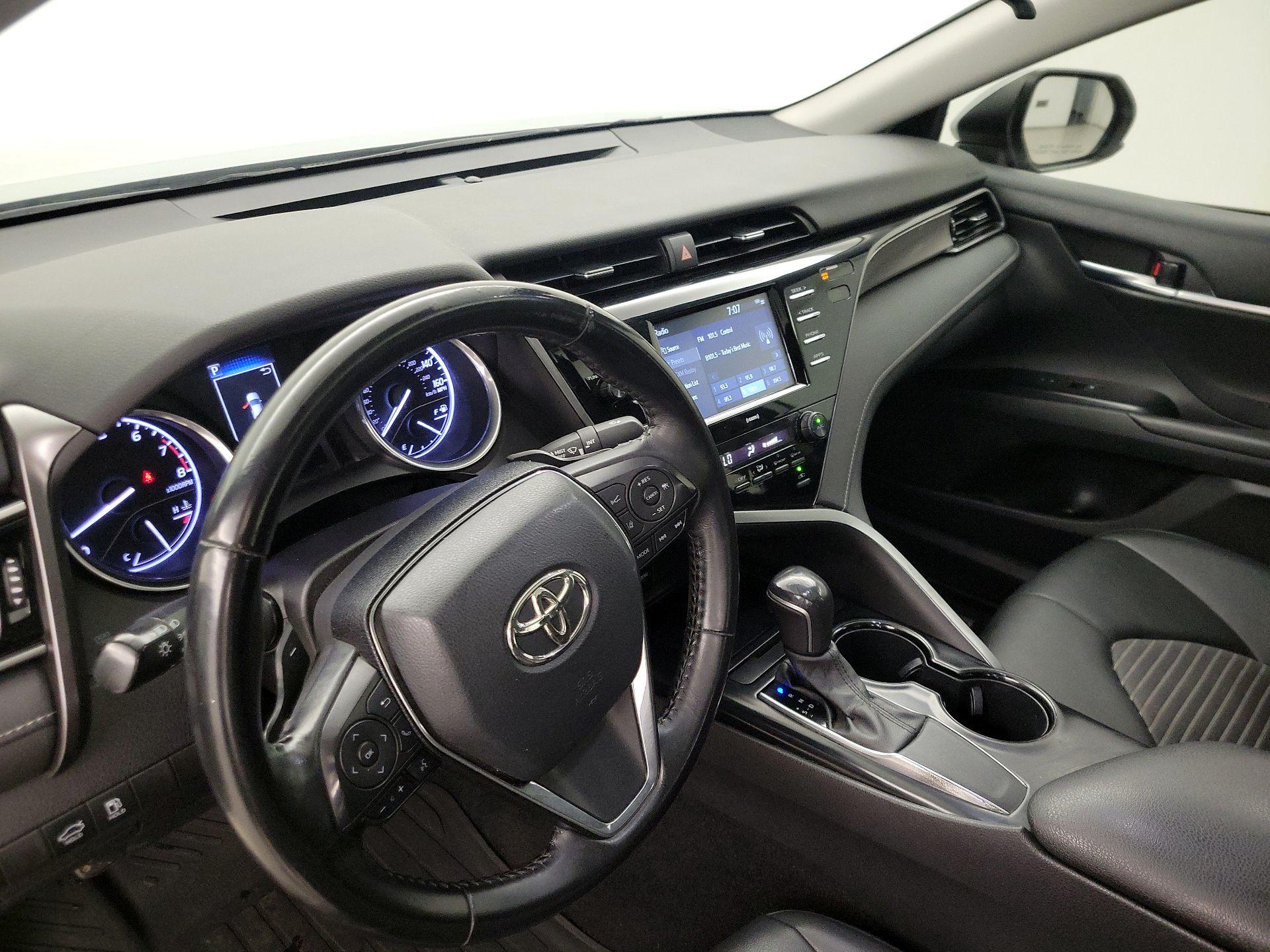 Thumbnail: 2020 Toyota Camry - 9