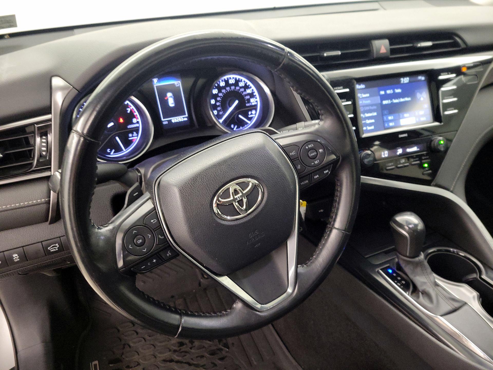Thumbnail: 2020 Toyota Camry - 10