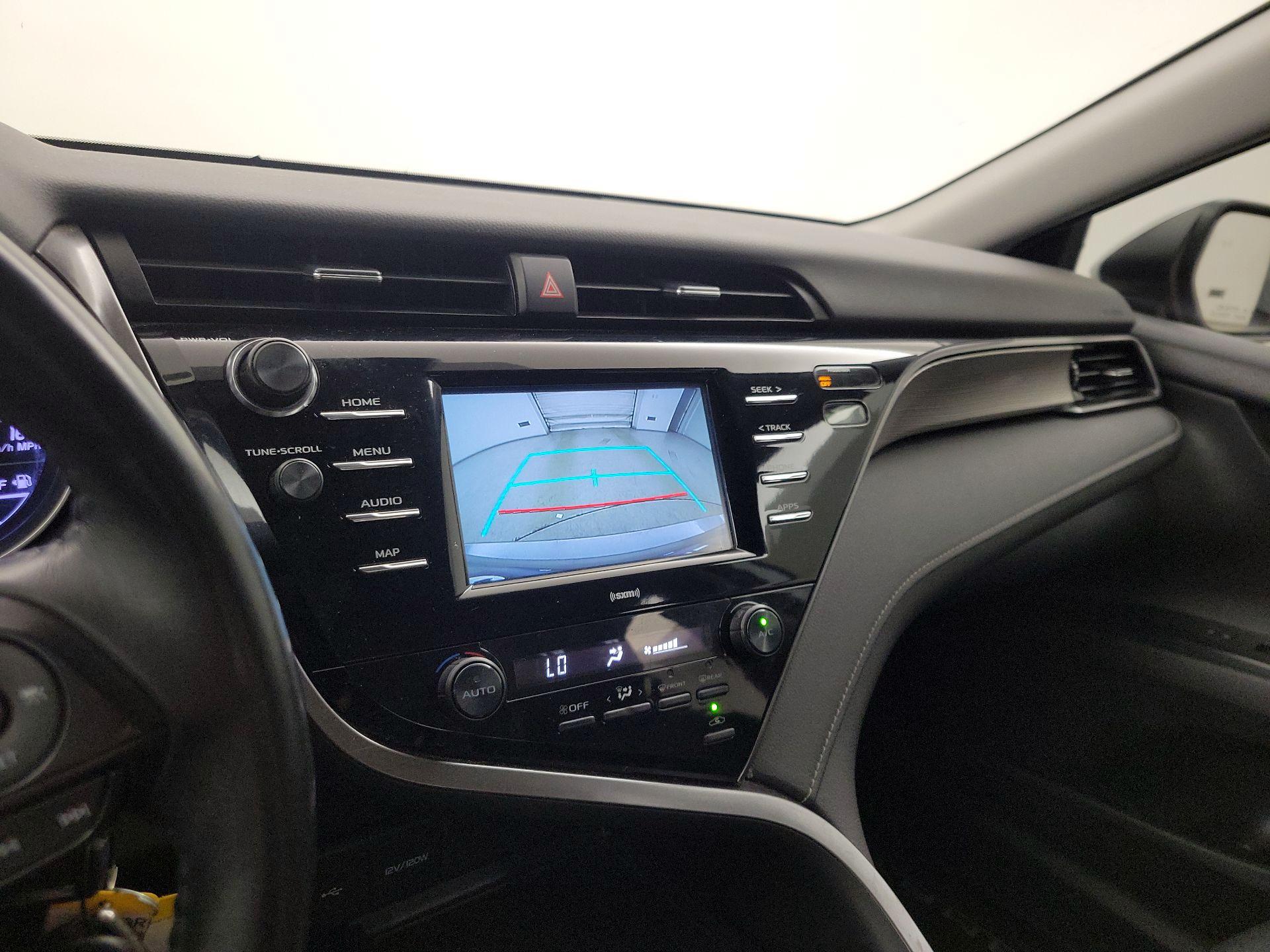 Thumbnail: 2020 Toyota Camry - 14