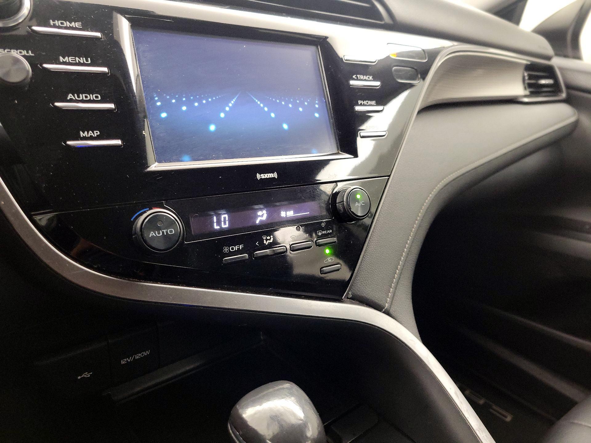 Thumbnail: 2020 Toyota Camry - 16