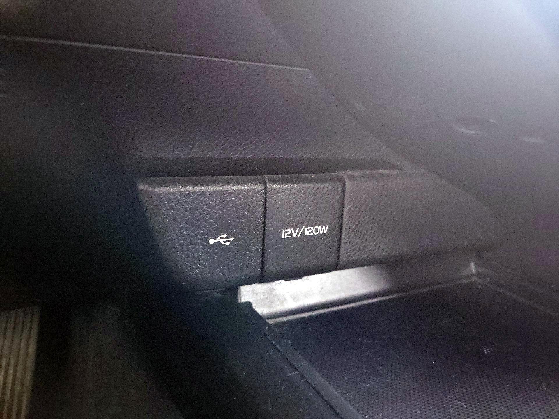Thumbnail: 2020 Toyota Camry - 18
