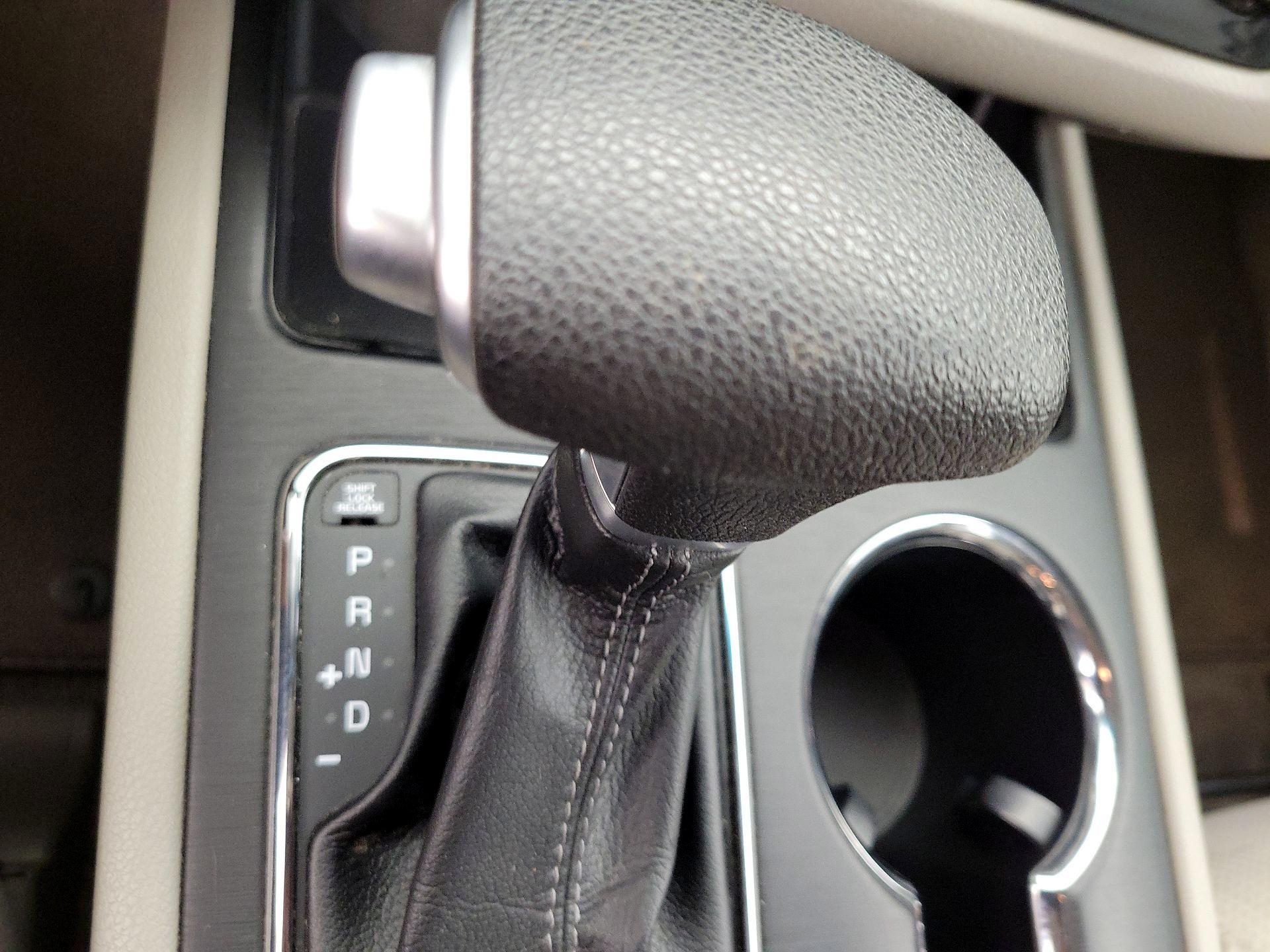 Thumbnail: 2021 Kia Sedona - 17
