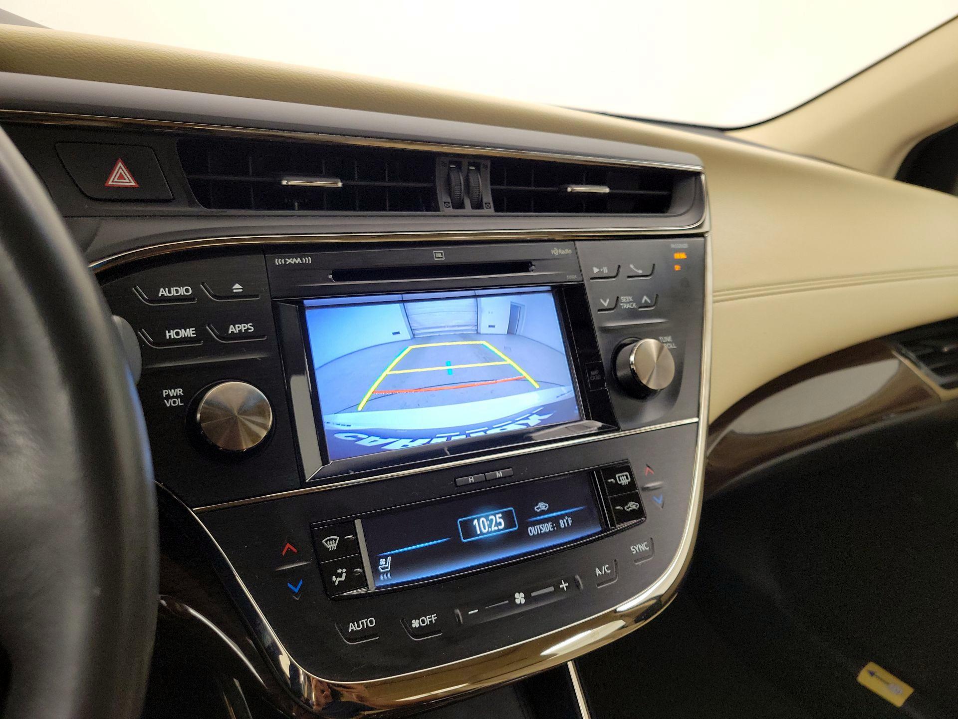 Thumbnail: 2015 Toyota Avalon - 15
