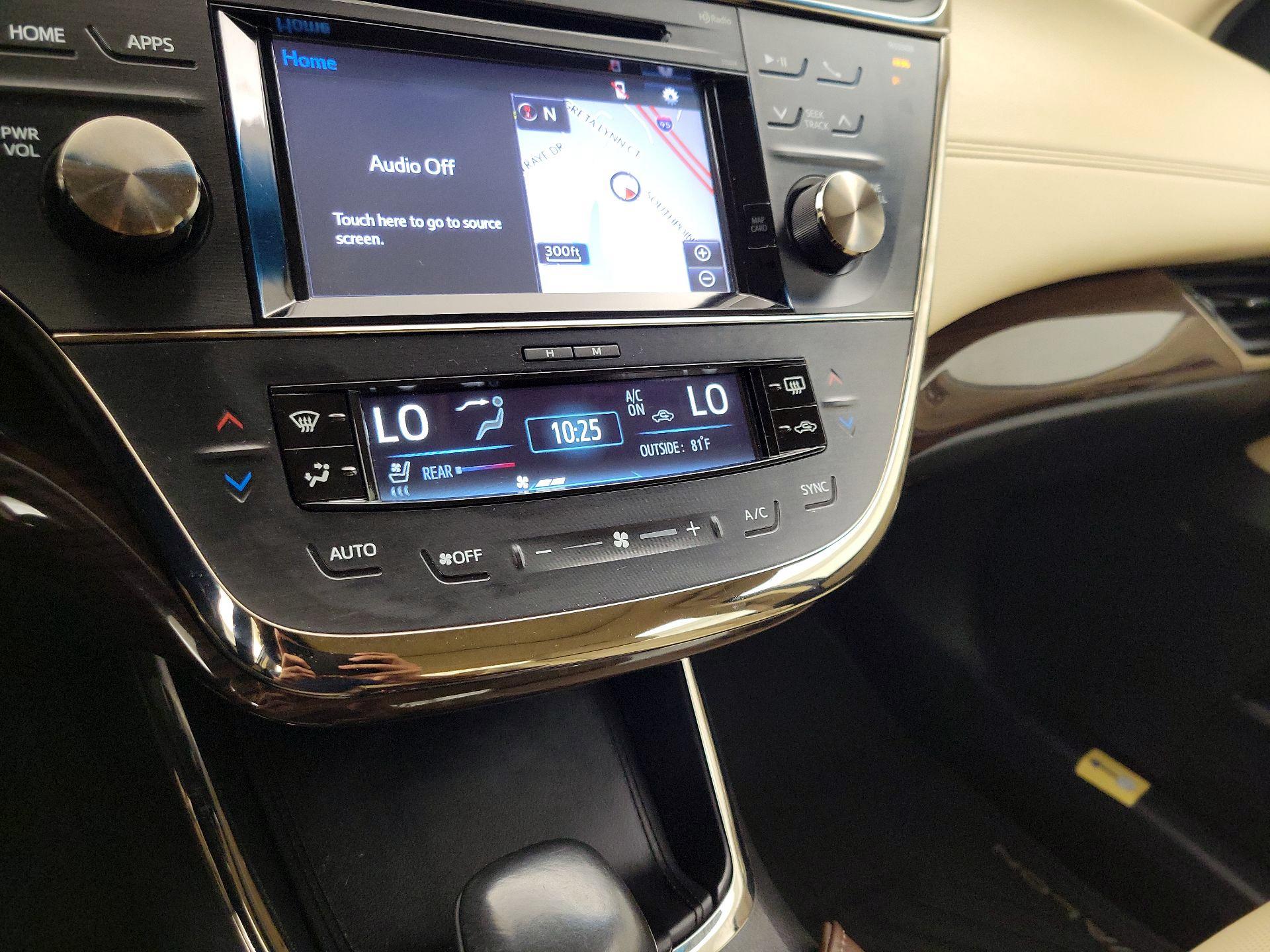 Thumbnail: 2015 Toyota Avalon - 17