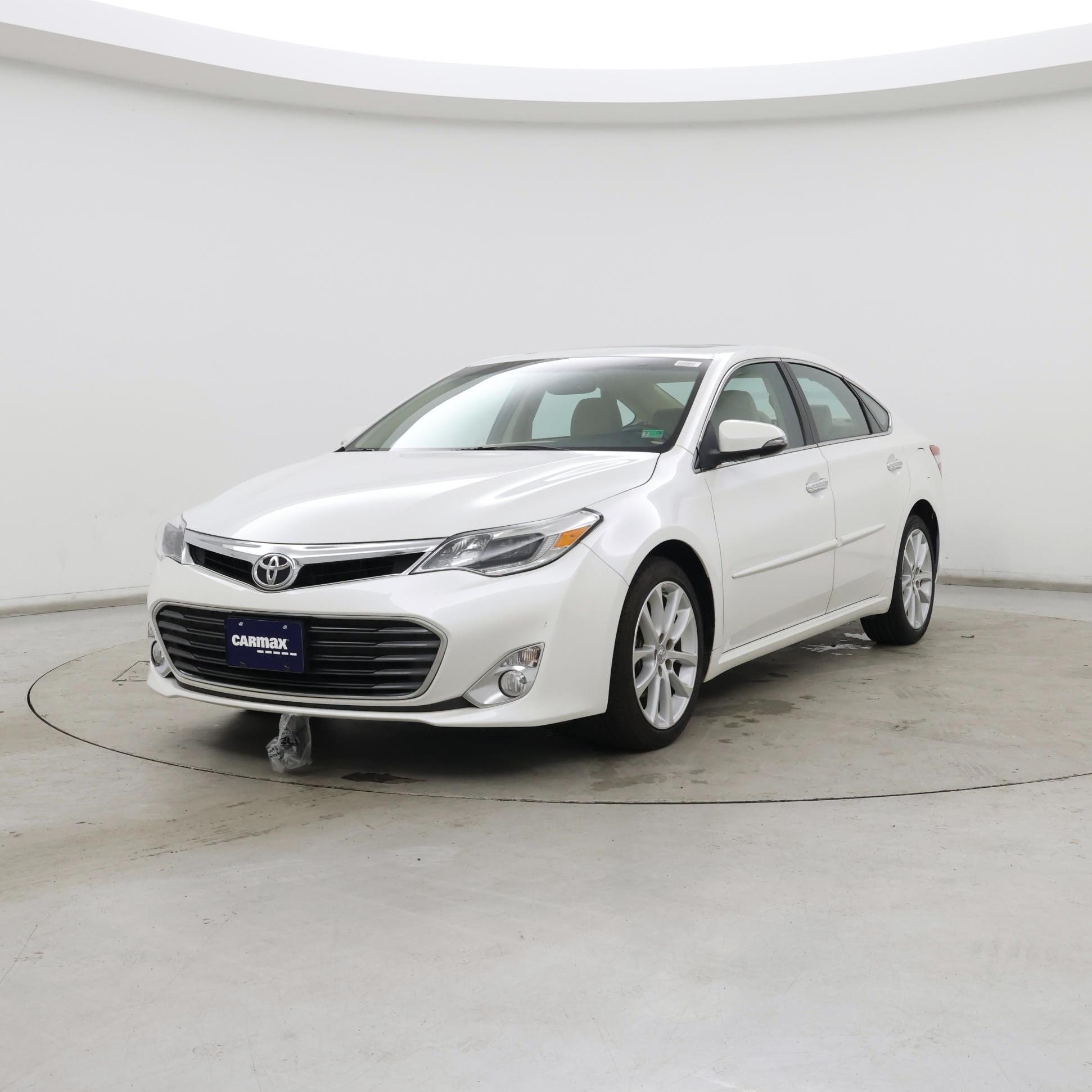 Thumbnail: 2015 Toyota Avalon - 4