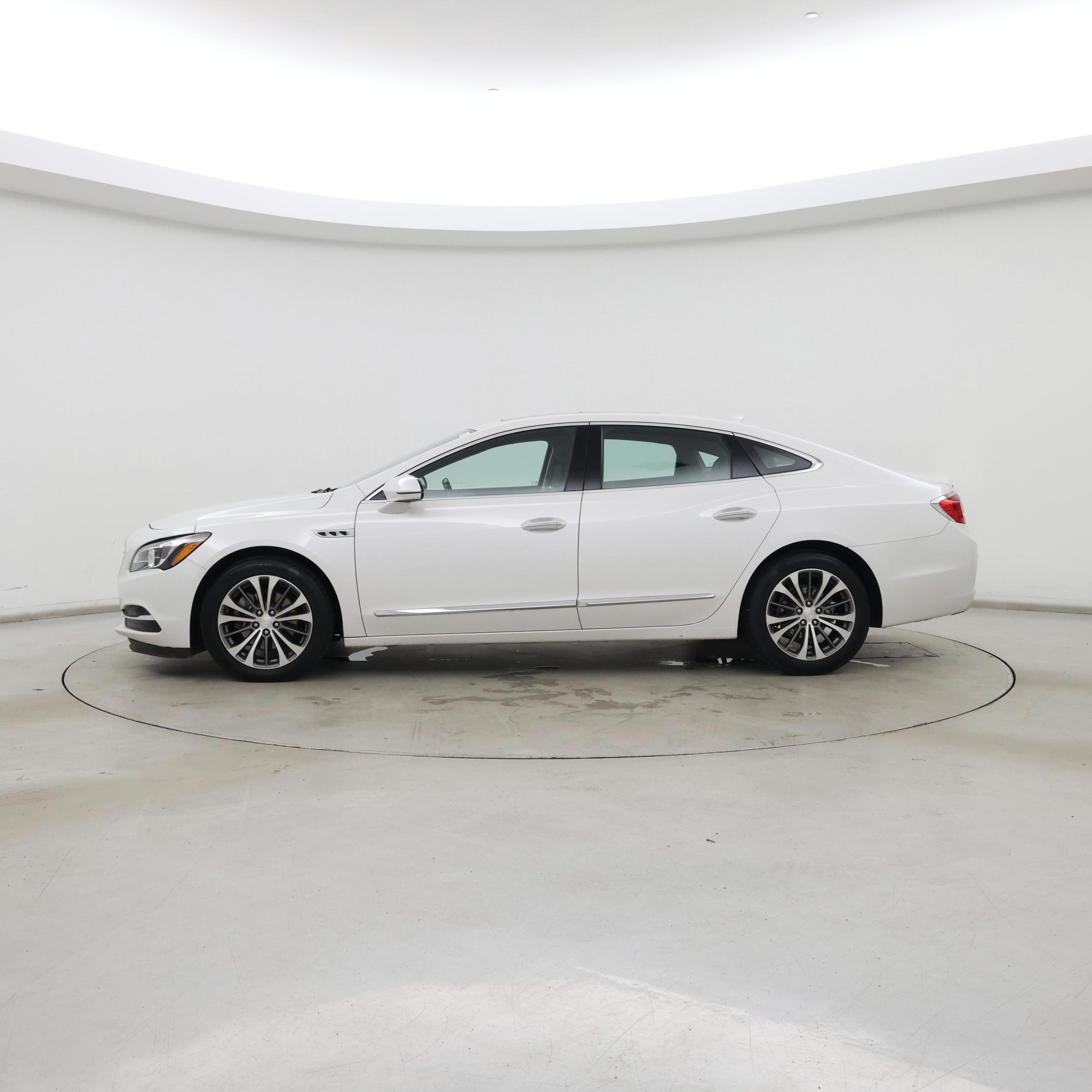 Thumbnail: 2019 Buick LaCrosse - 3