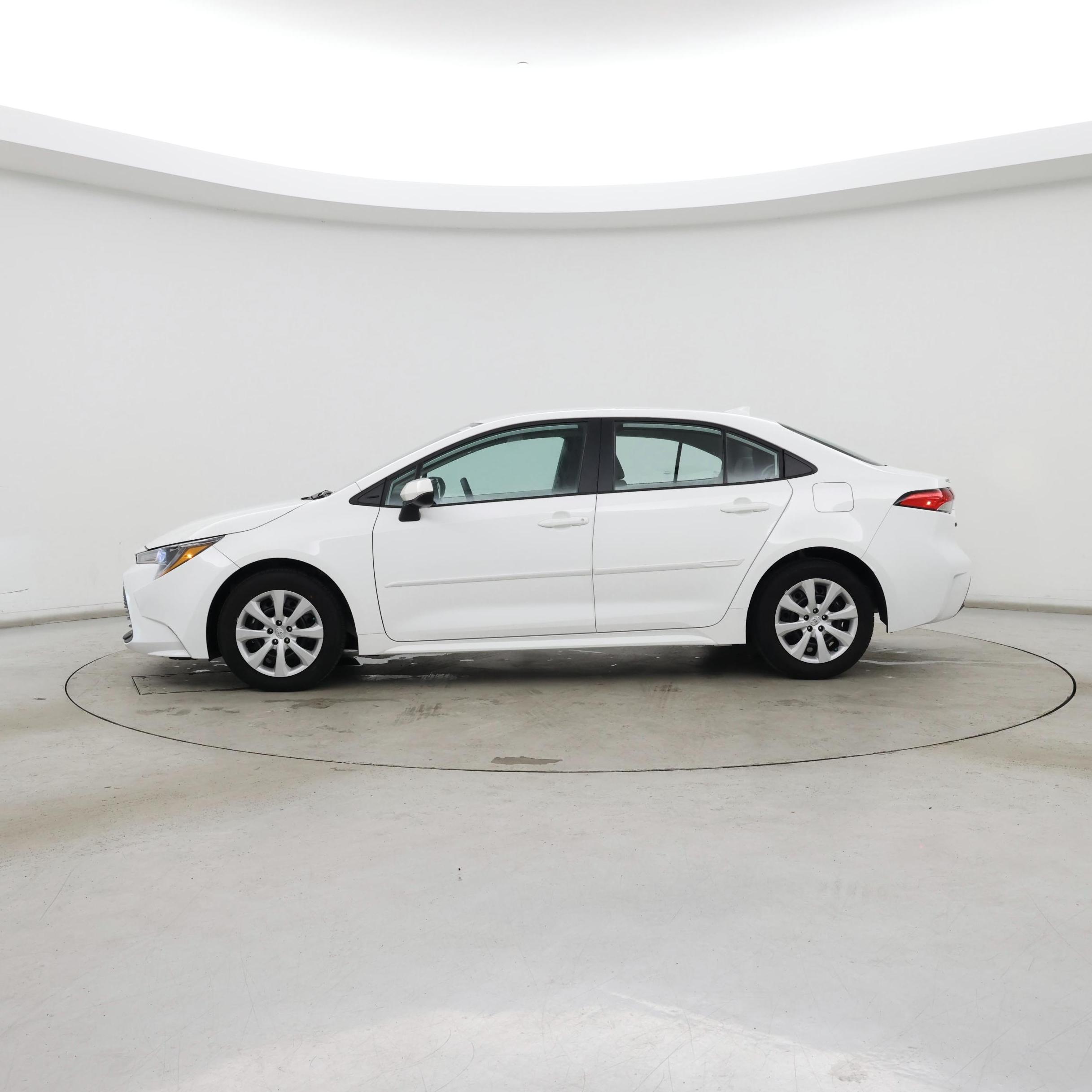 Thumbnail: 2024 Toyota Corolla - 3