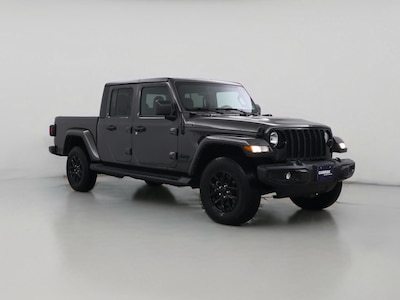 Gray 2022 Jeep Gladiator Altitude