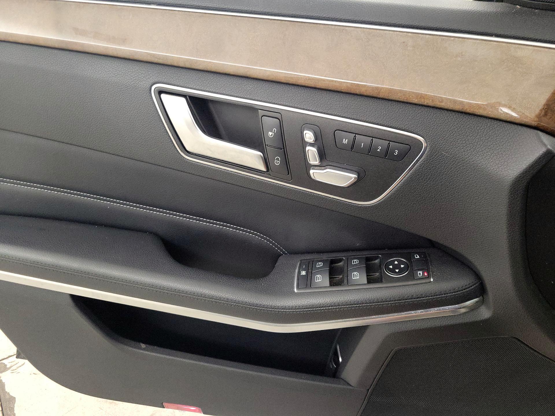 Thumbnail: 2014 Mercedes-Benz E-Class - 12