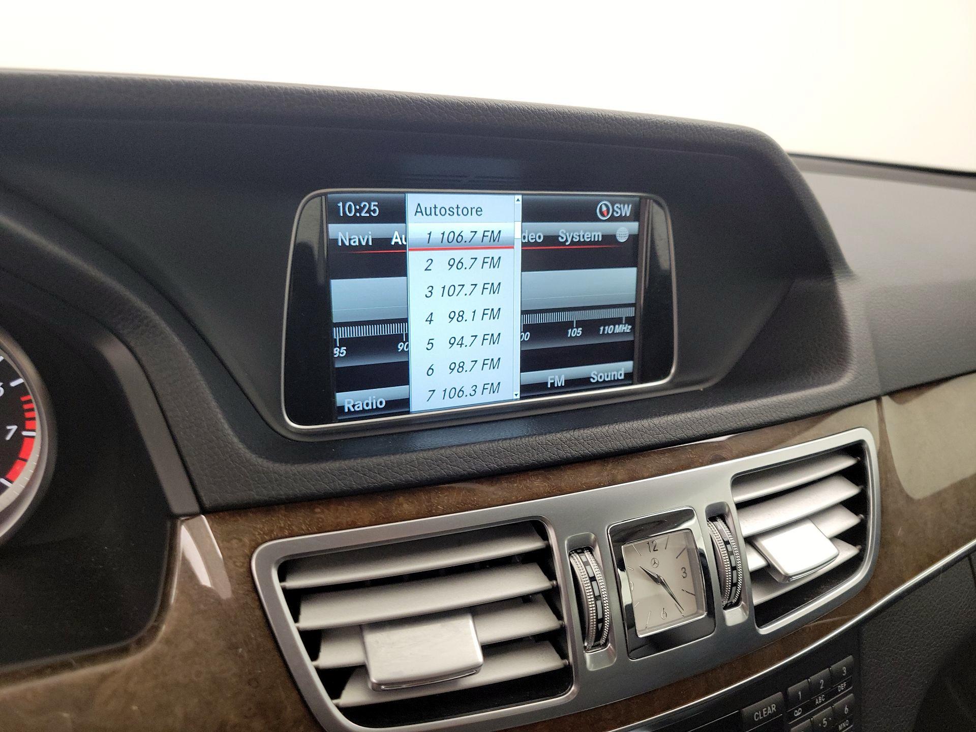 Thumbnail: 2014 Mercedes-Benz E-Class - 16