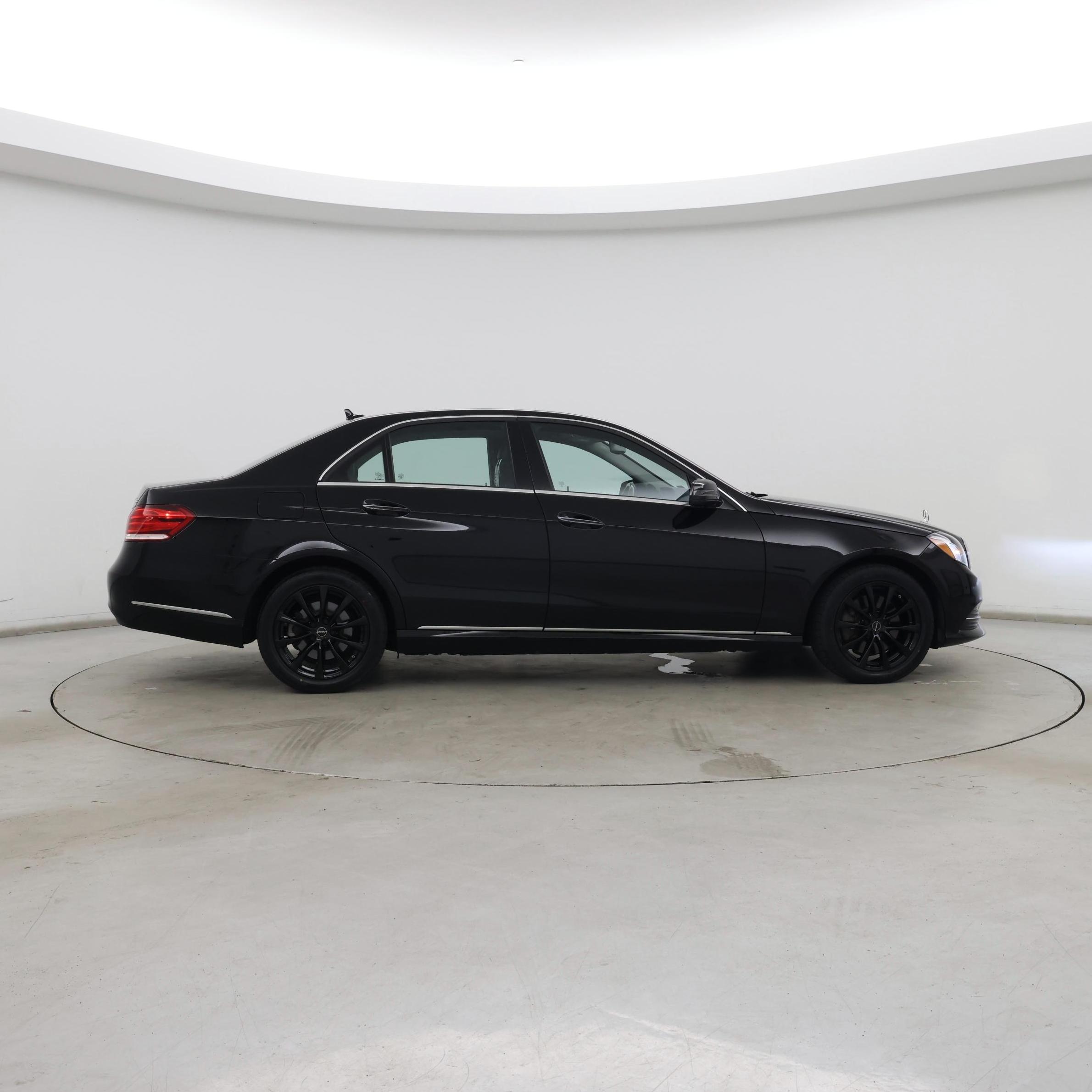 Thumbnail: 2014 Mercedes-Benz E-Class - 7