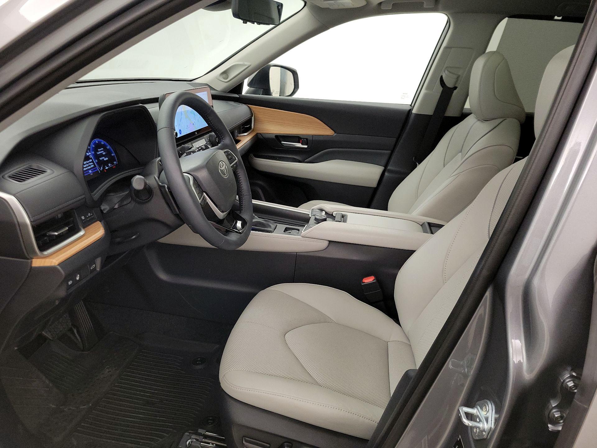 Thumbnail: 2025 Toyota Grand Highlander - 11