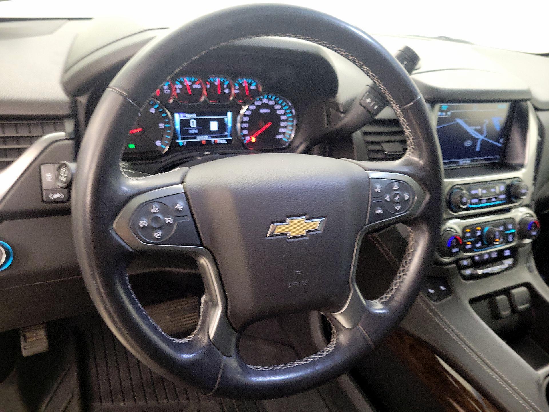 Thumbnail: 2019 Chevrolet Suburban - 10