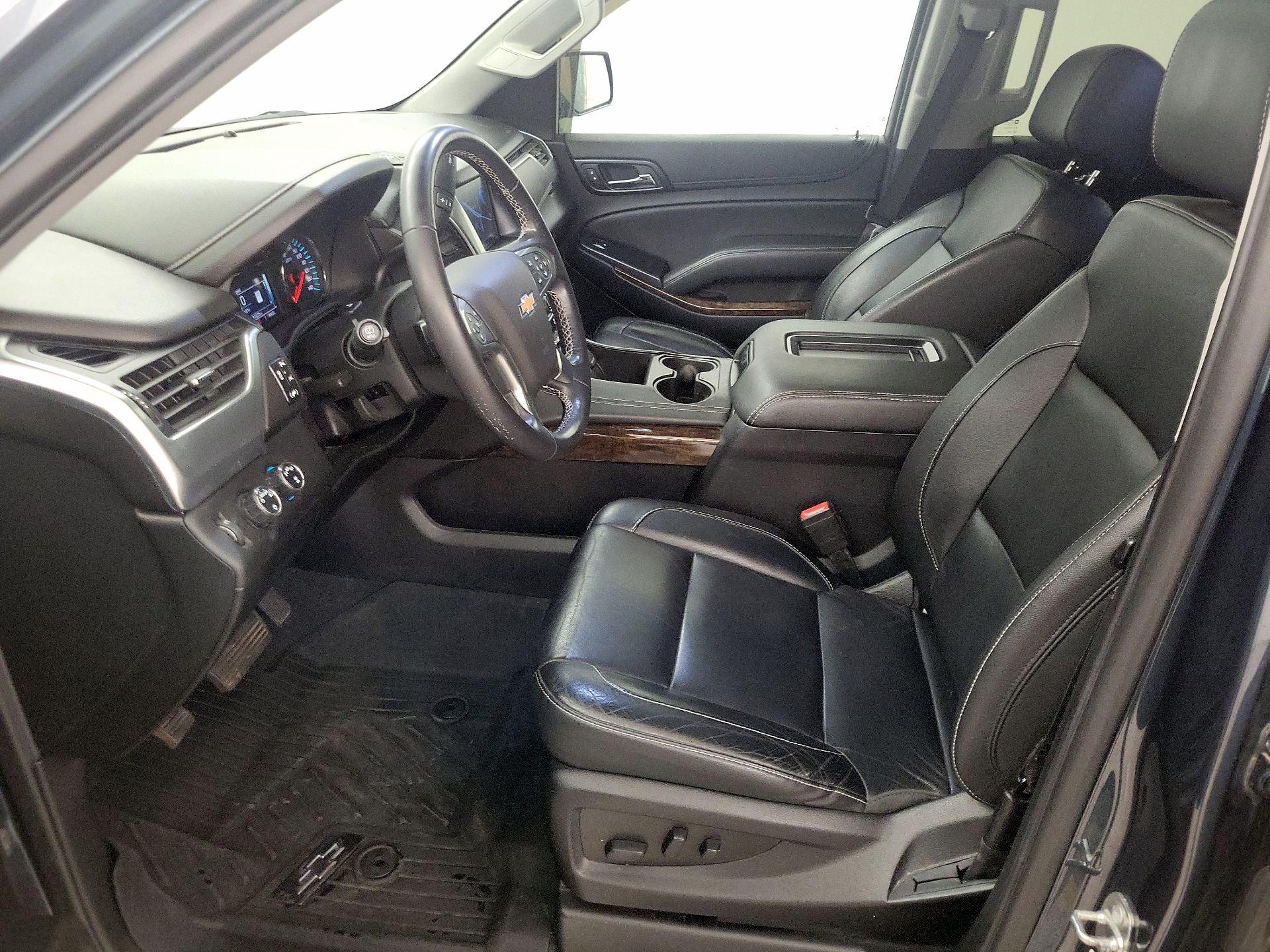 Thumbnail: 2019 Chevrolet Suburban - 11