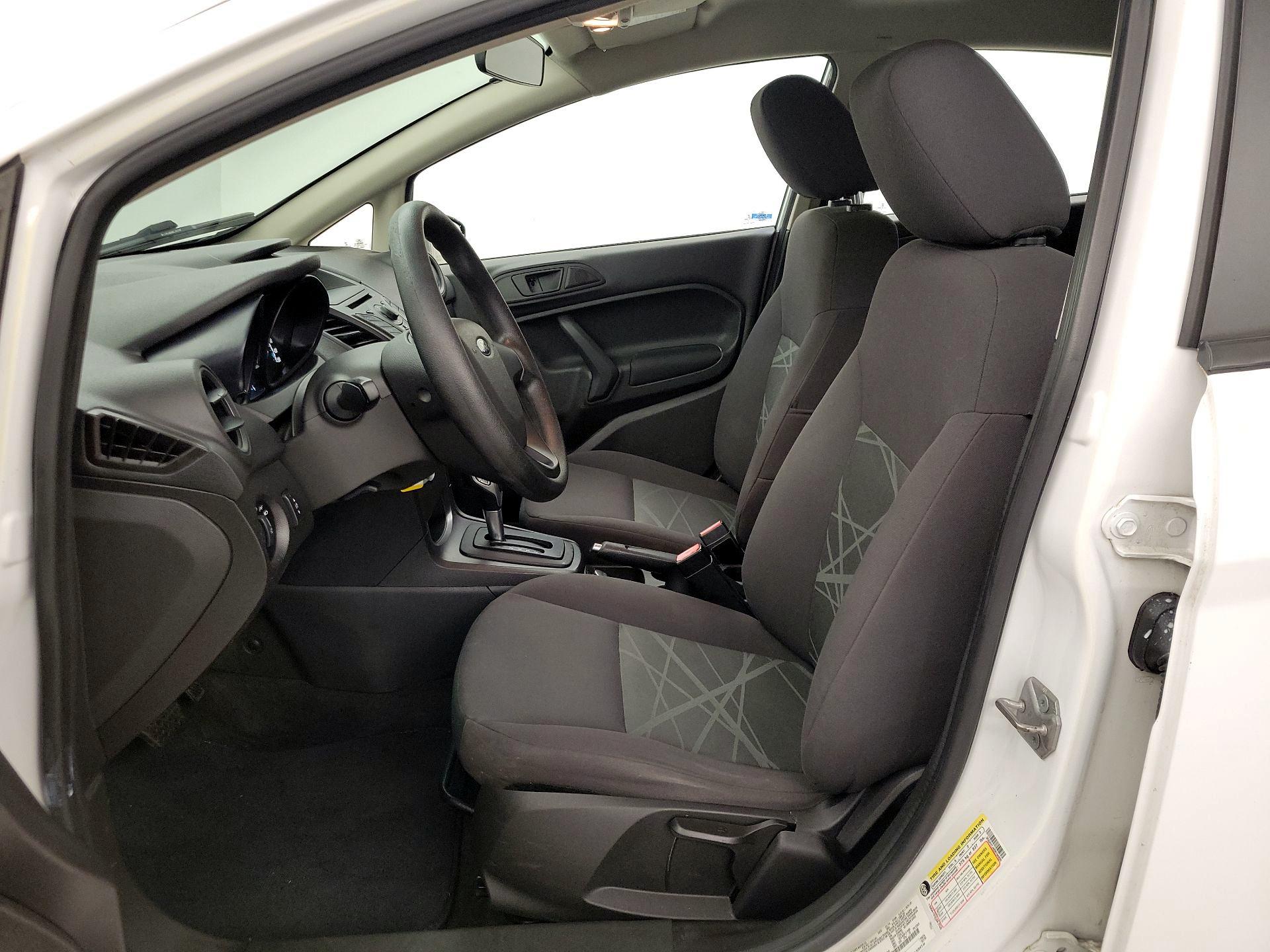 Thumbnail: 2014 Ford Fiesta - 11