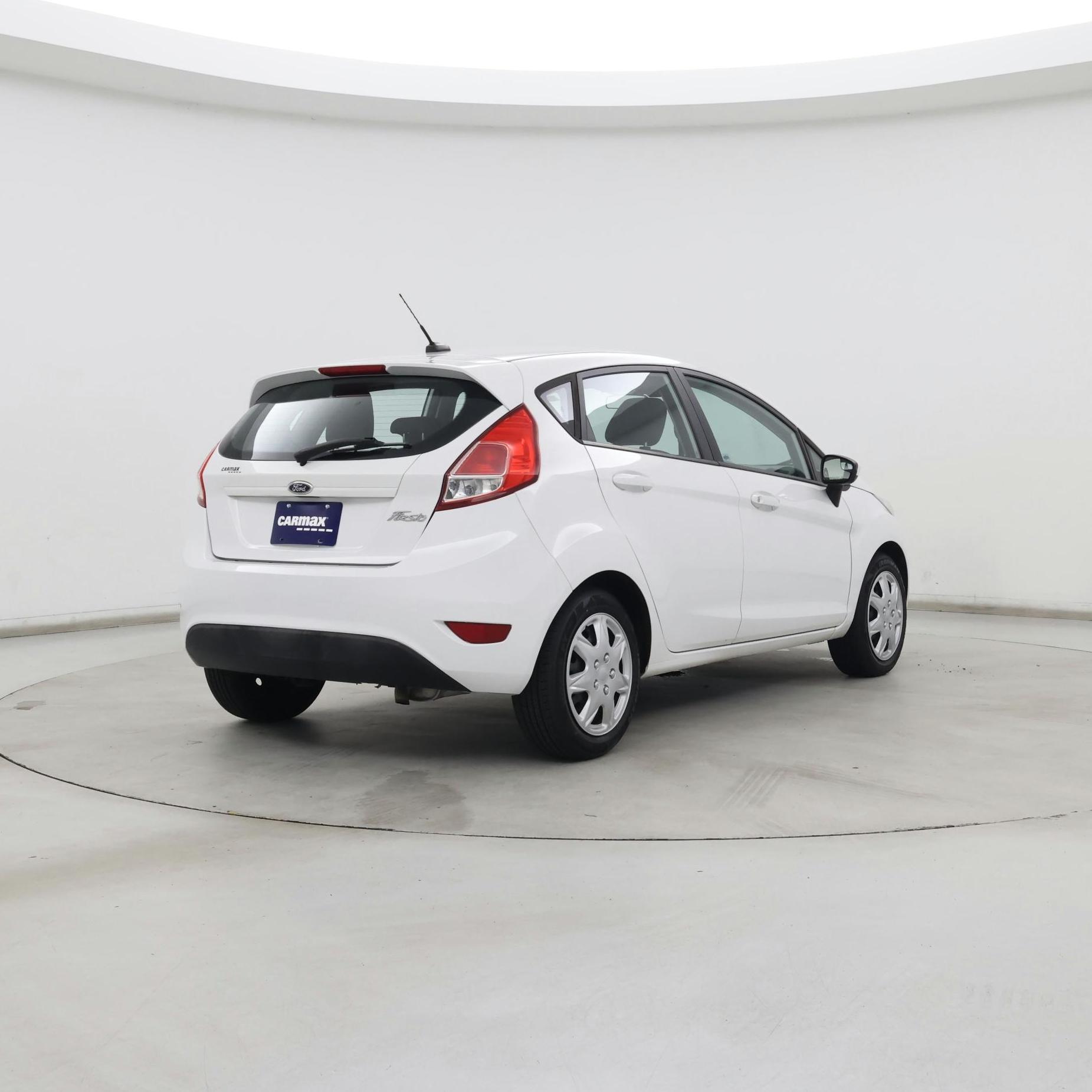 Thumbnail: 2014 Ford Fiesta - 8