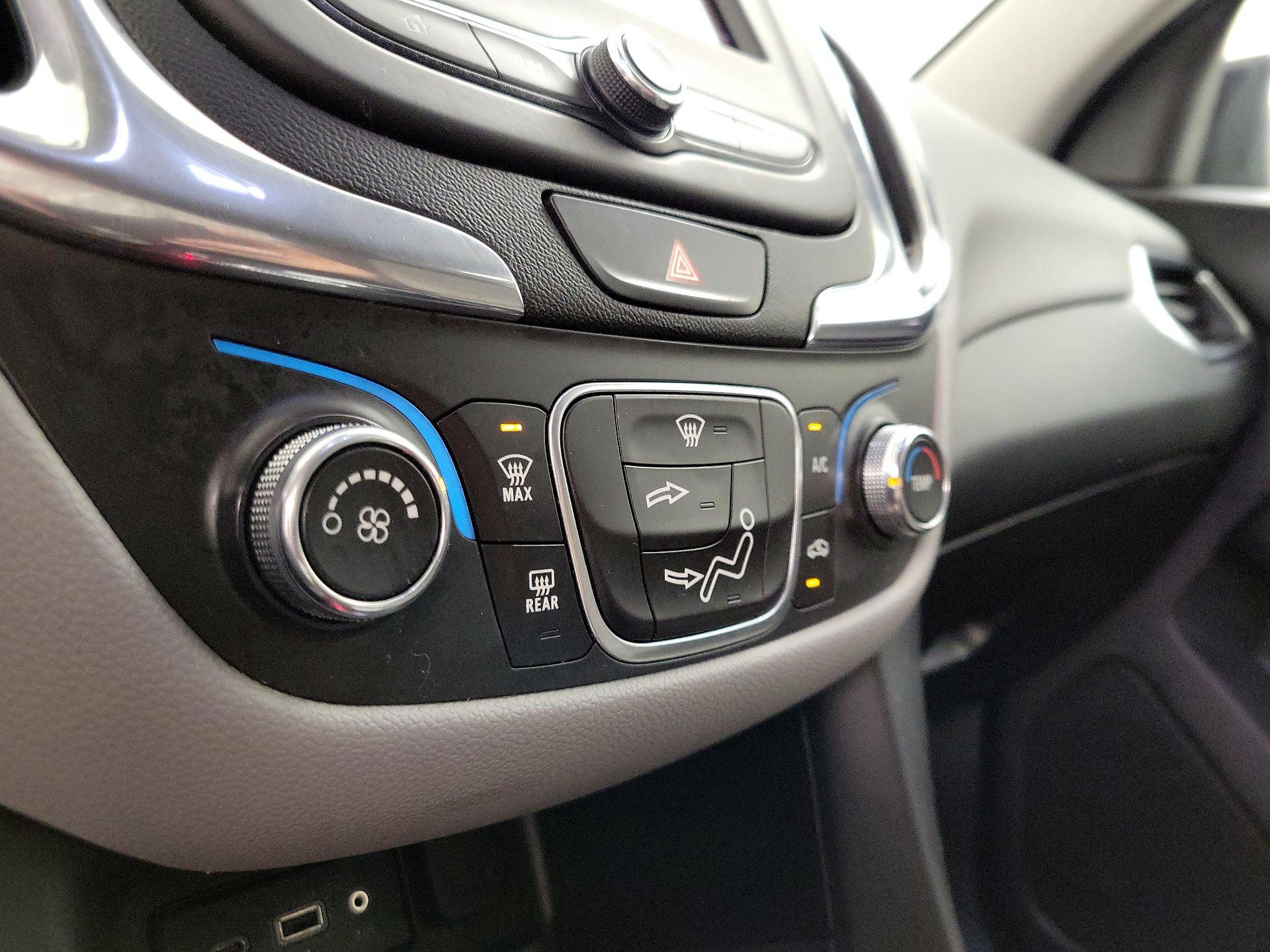 Thumbnail: 2020 Chevrolet Equinox - 16