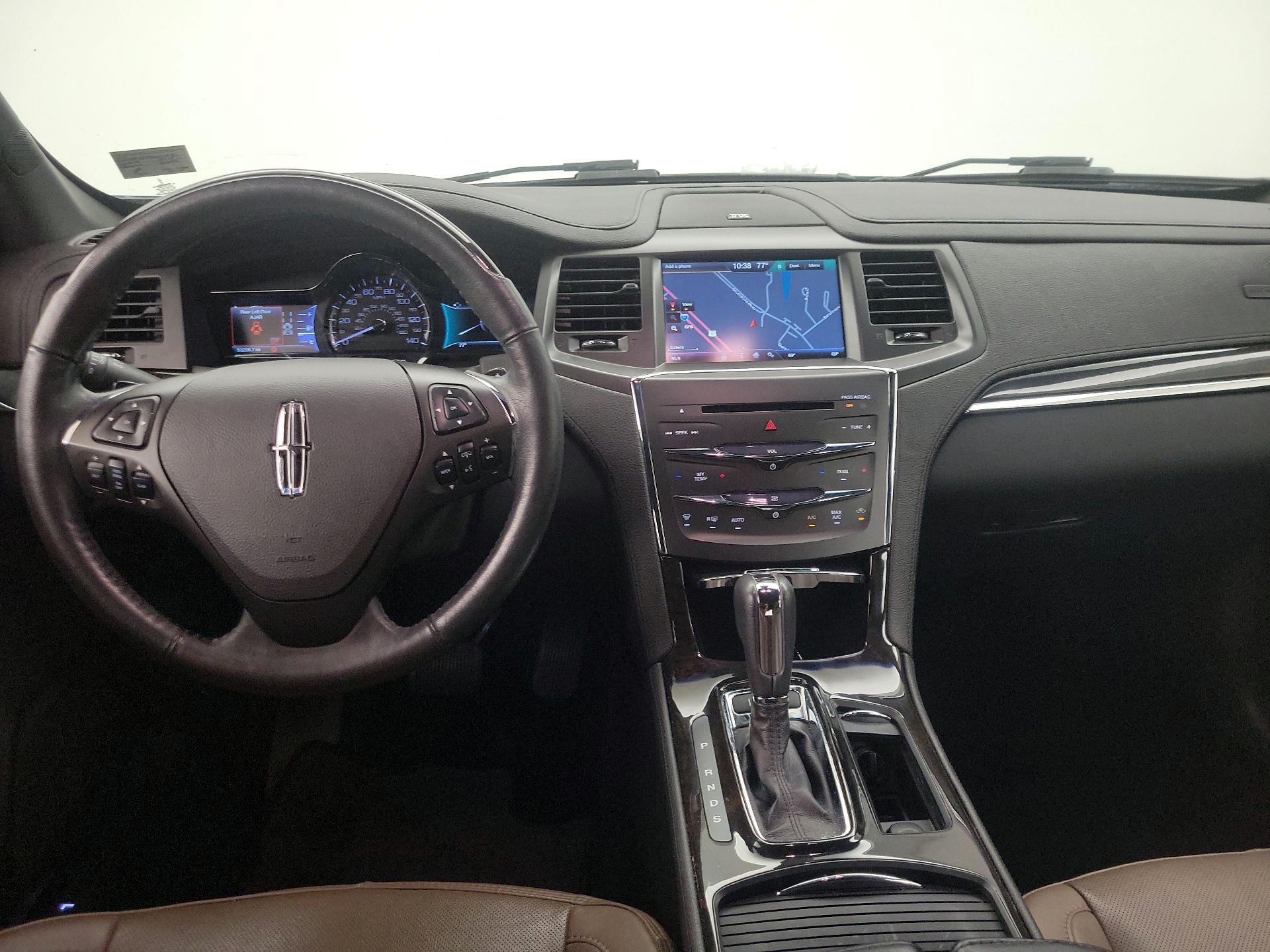 Thumbnail: 2015 Lincoln MKS - 9