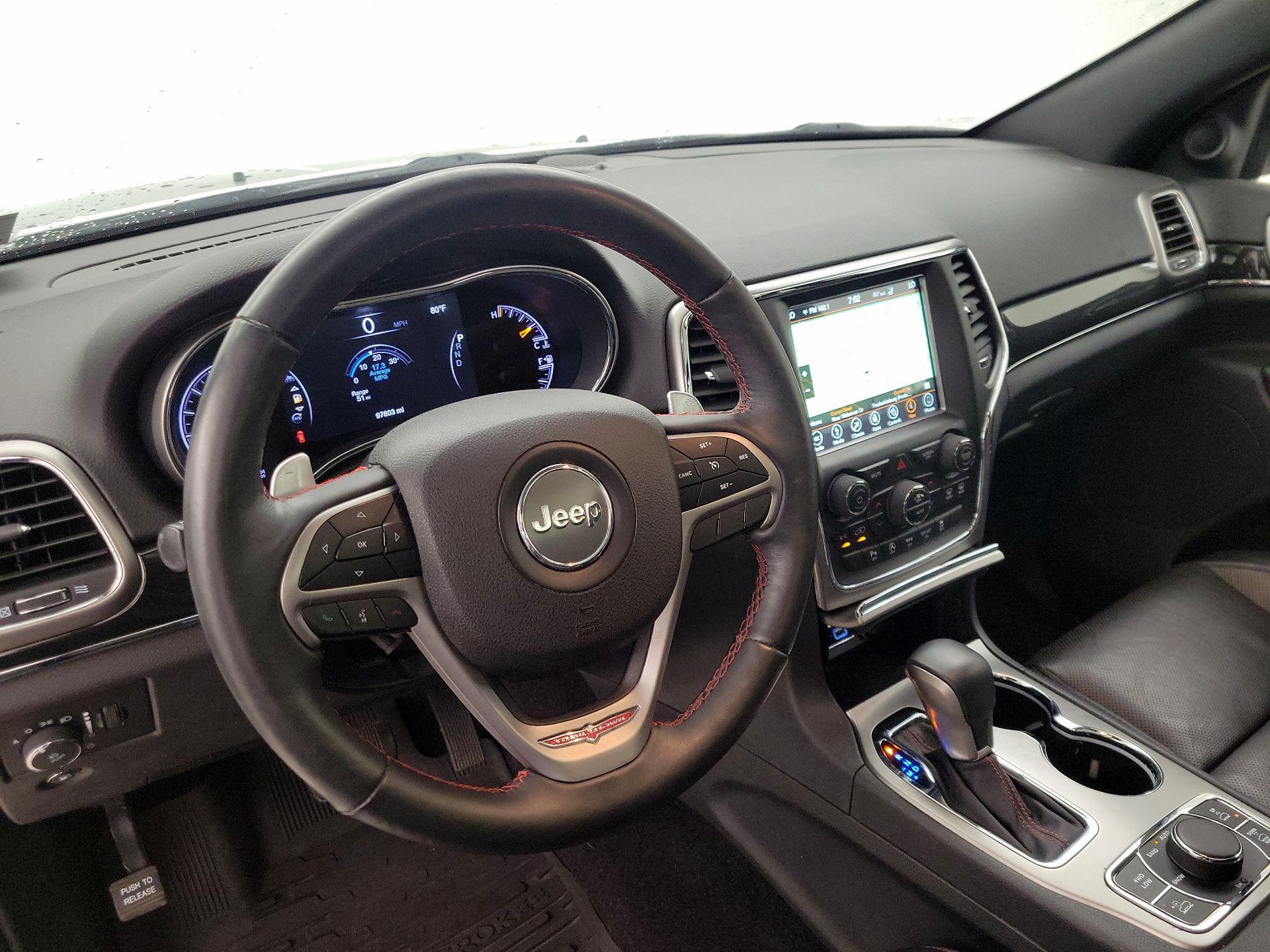 Thumbnail: 2018 Jeep Grand Cherokee - 9