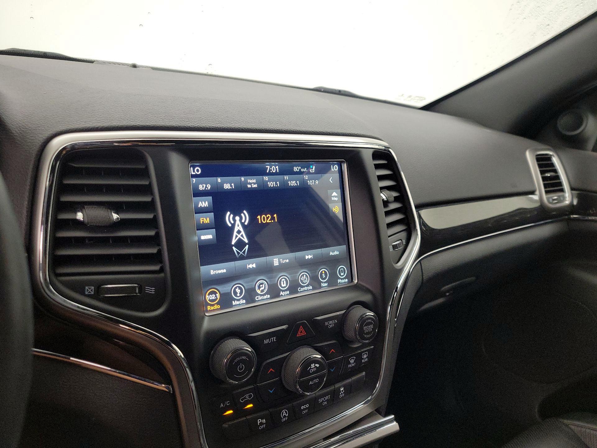 Thumbnail: 2018 Jeep Grand Cherokee - 16