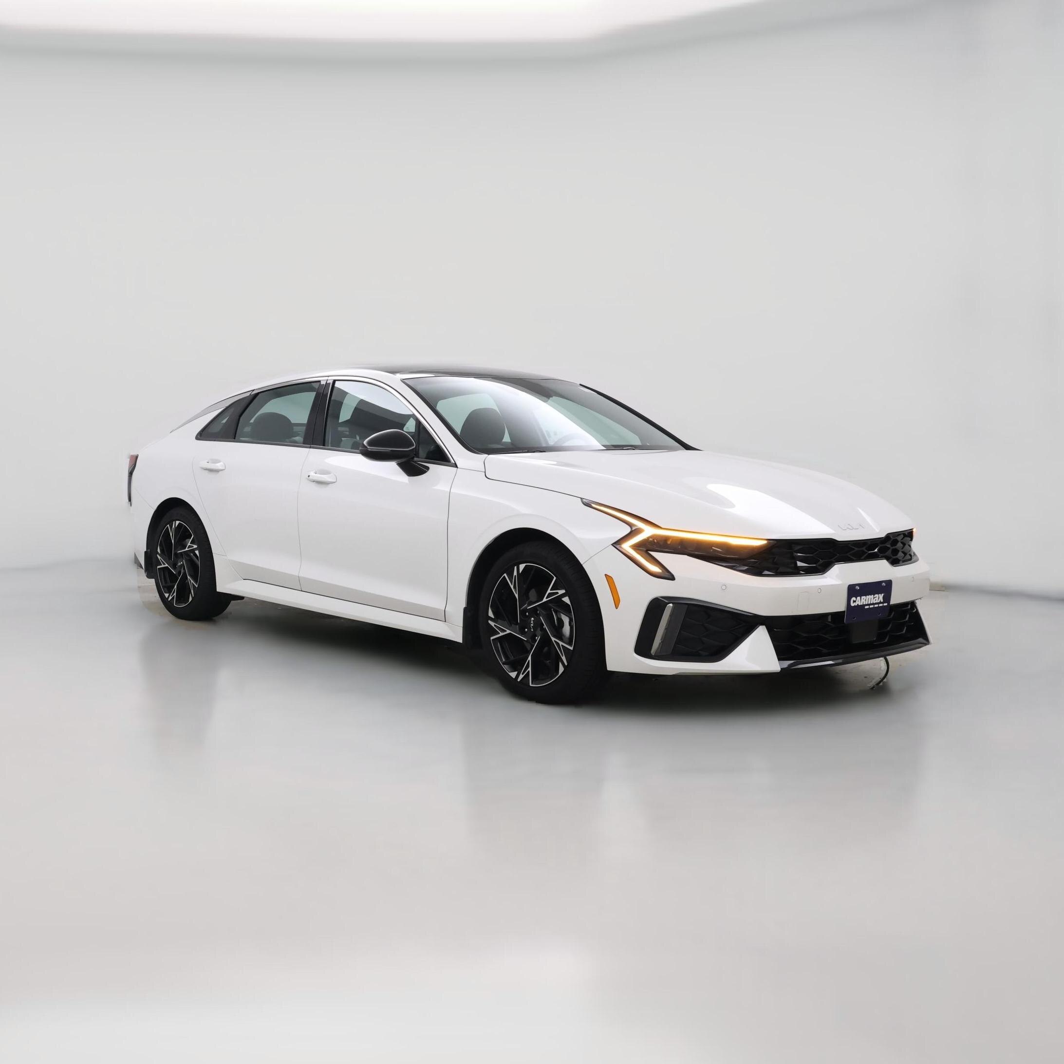 Thumbnail: 2025 Kia K5 - 1