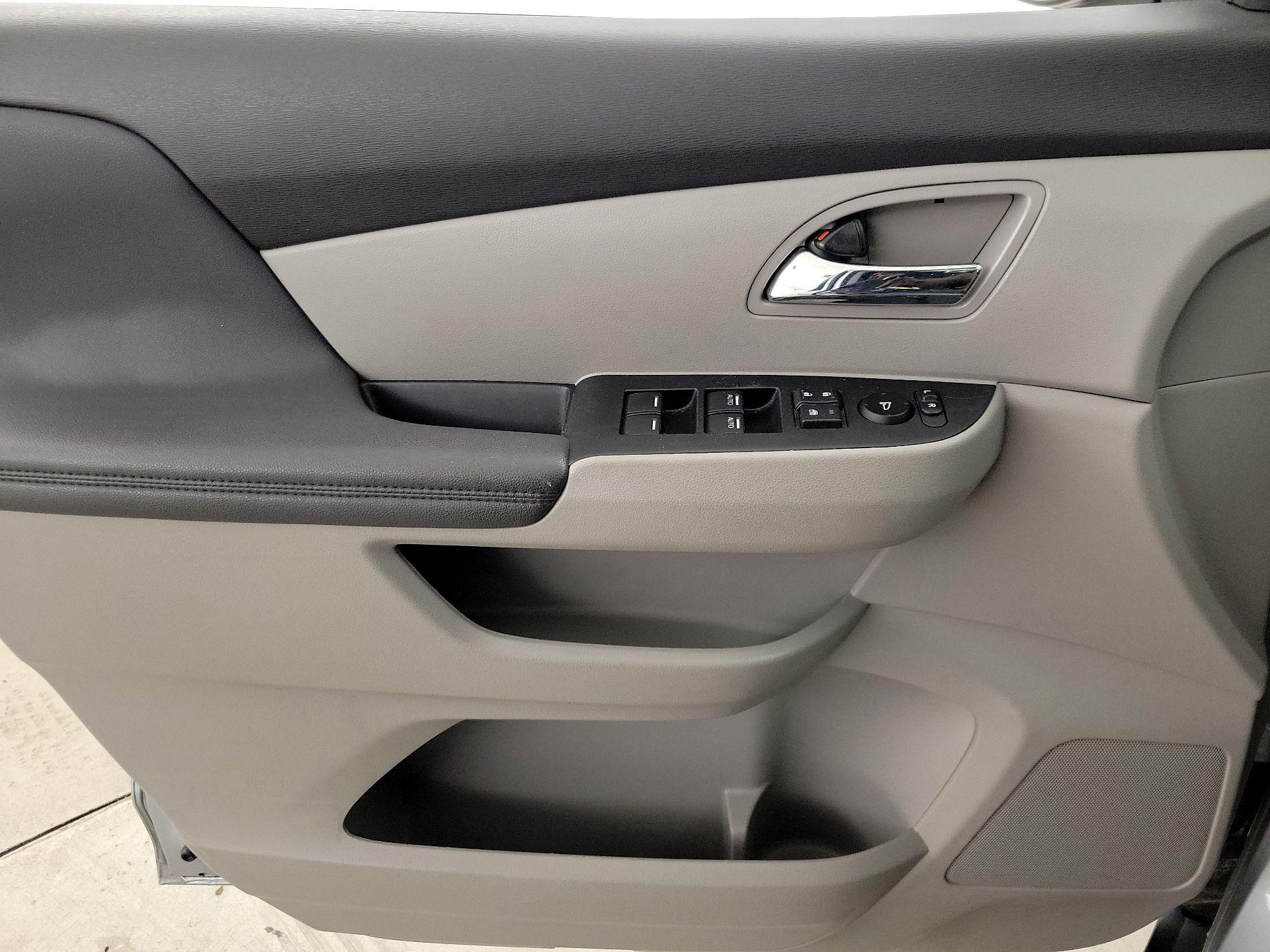 Thumbnail: 2016 Honda Odyssey - 12