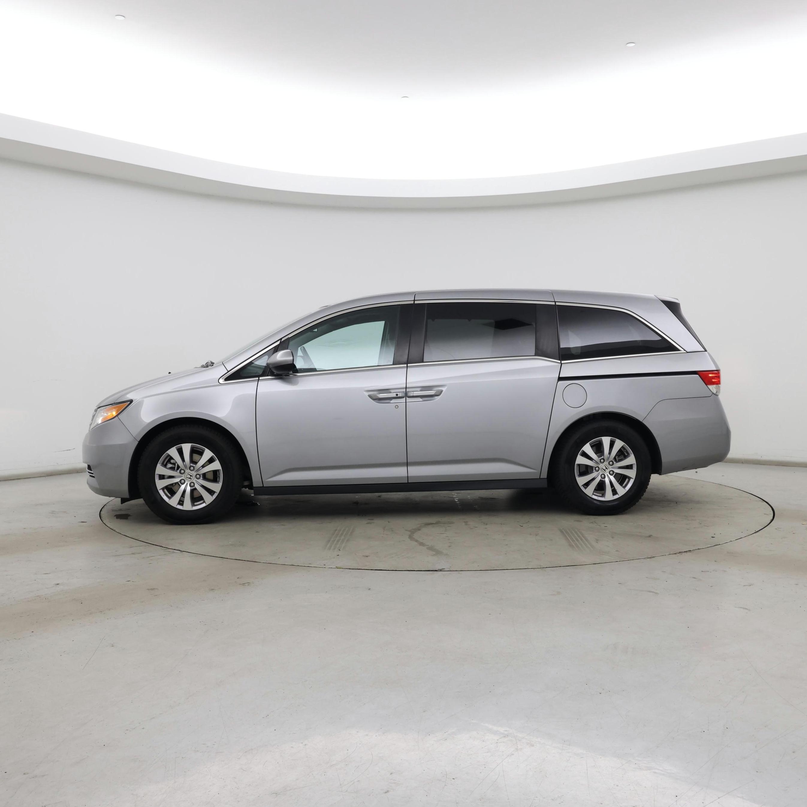 Thumbnail: 2016 Honda Odyssey - 3