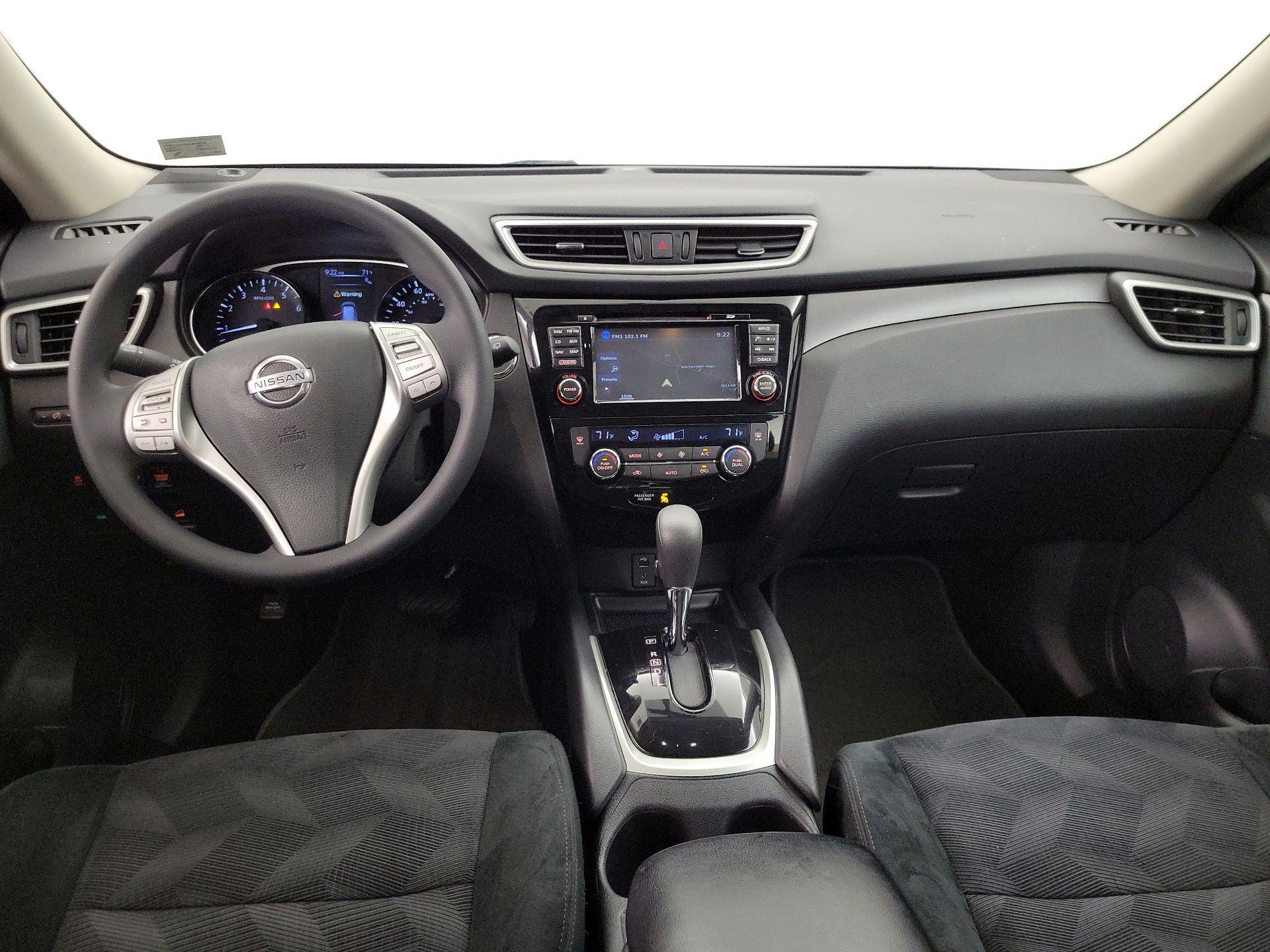 Thumbnail: 2016 Nissan Rogue - 9