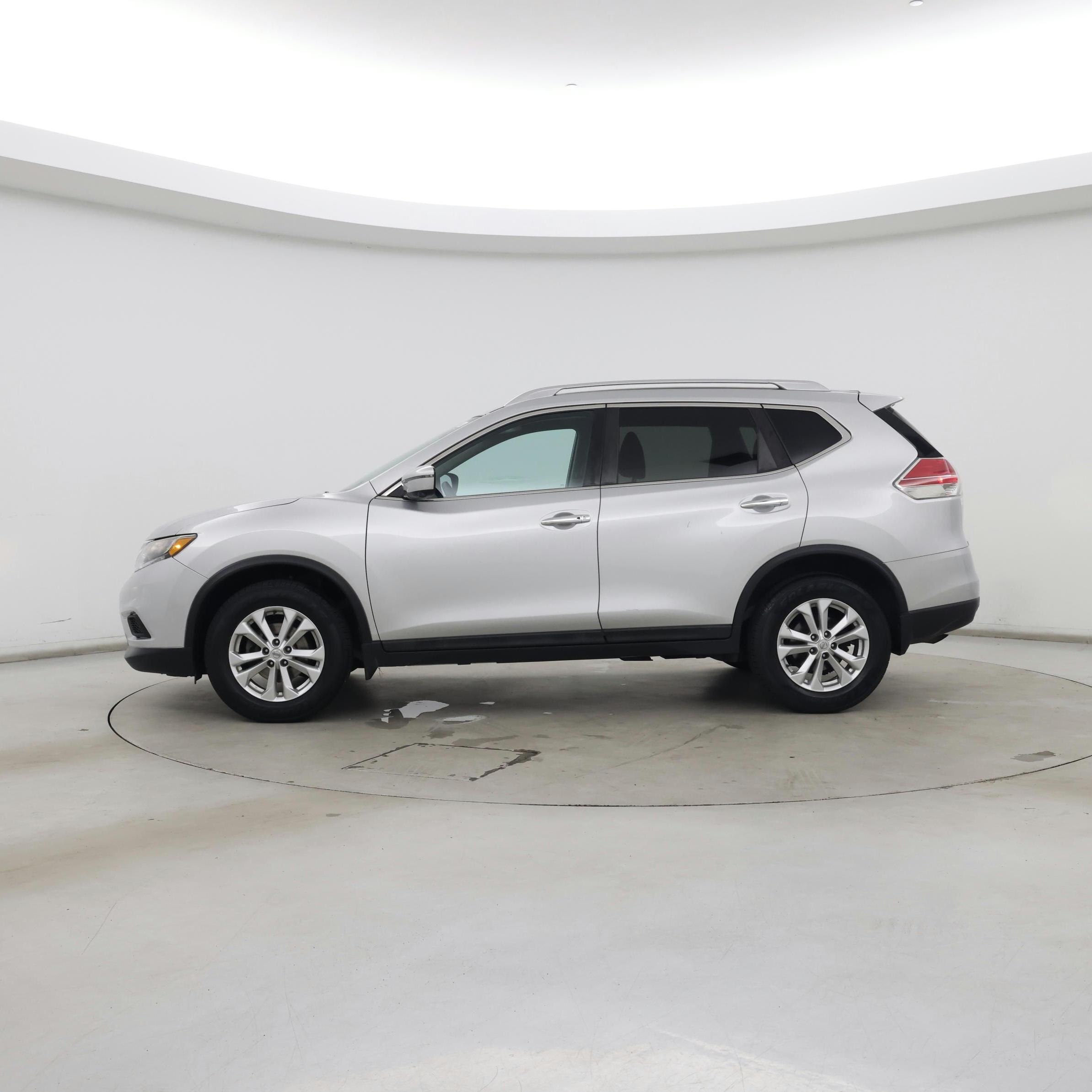 Thumbnail: 2016 Nissan Rogue - 3