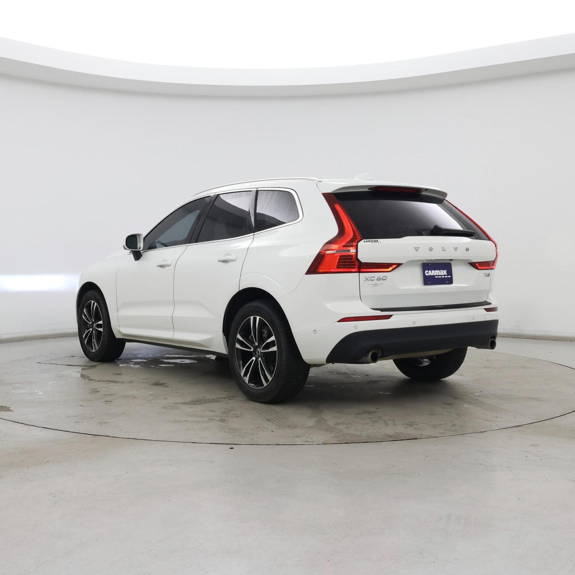 Thumbnail: 2018 Volvo XC60 - 2