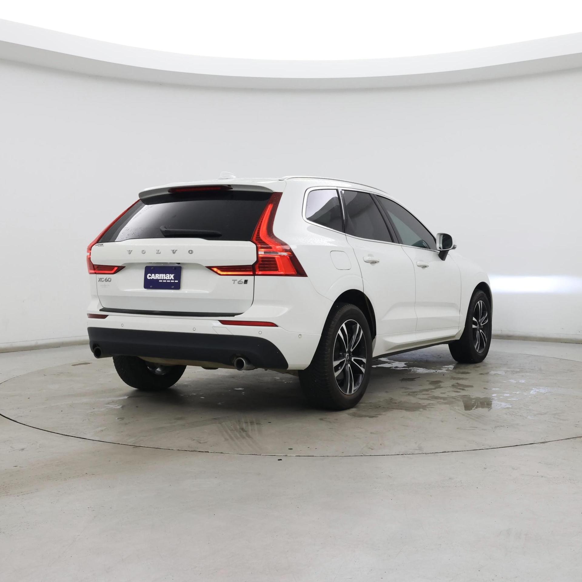 Thumbnail: 2018 Volvo XC60 - 8