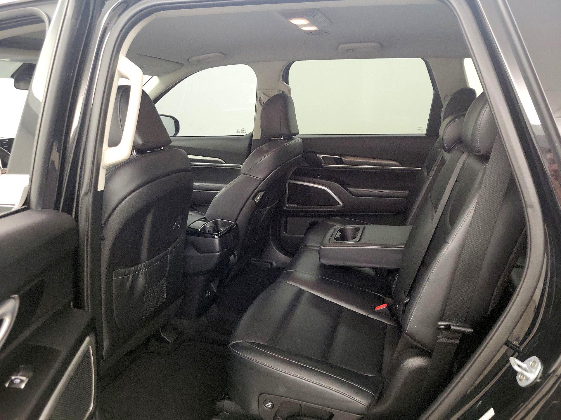 Thumbnail: 2020 Kia Telluride - 19