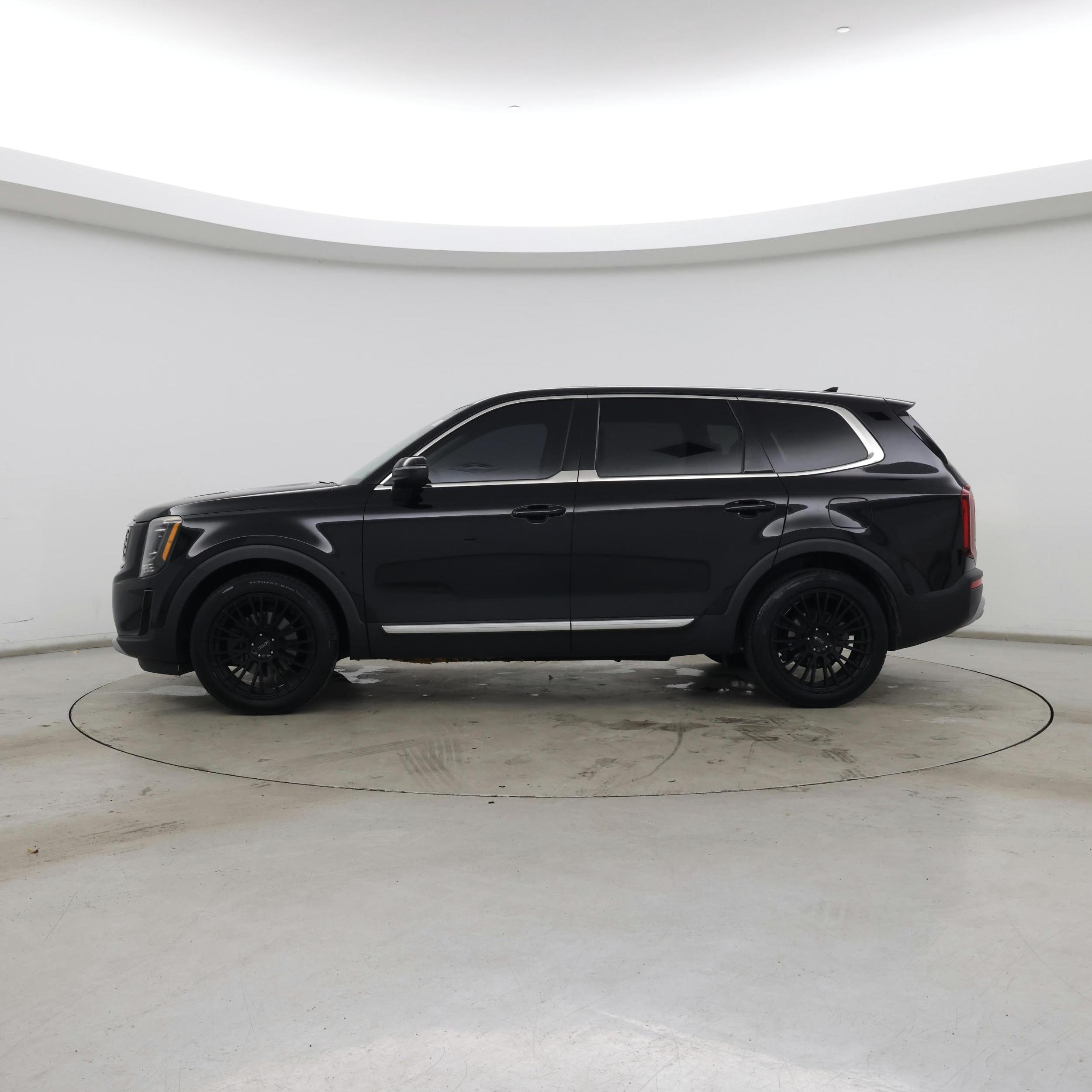 Thumbnail: 2020 Kia Telluride - 3
